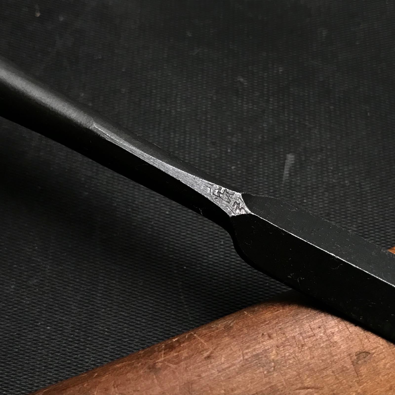 旧蔵 秀親 あり 薄鑿 白鋼付 掘り出し物 秀近 鎬薄鑿 15mm