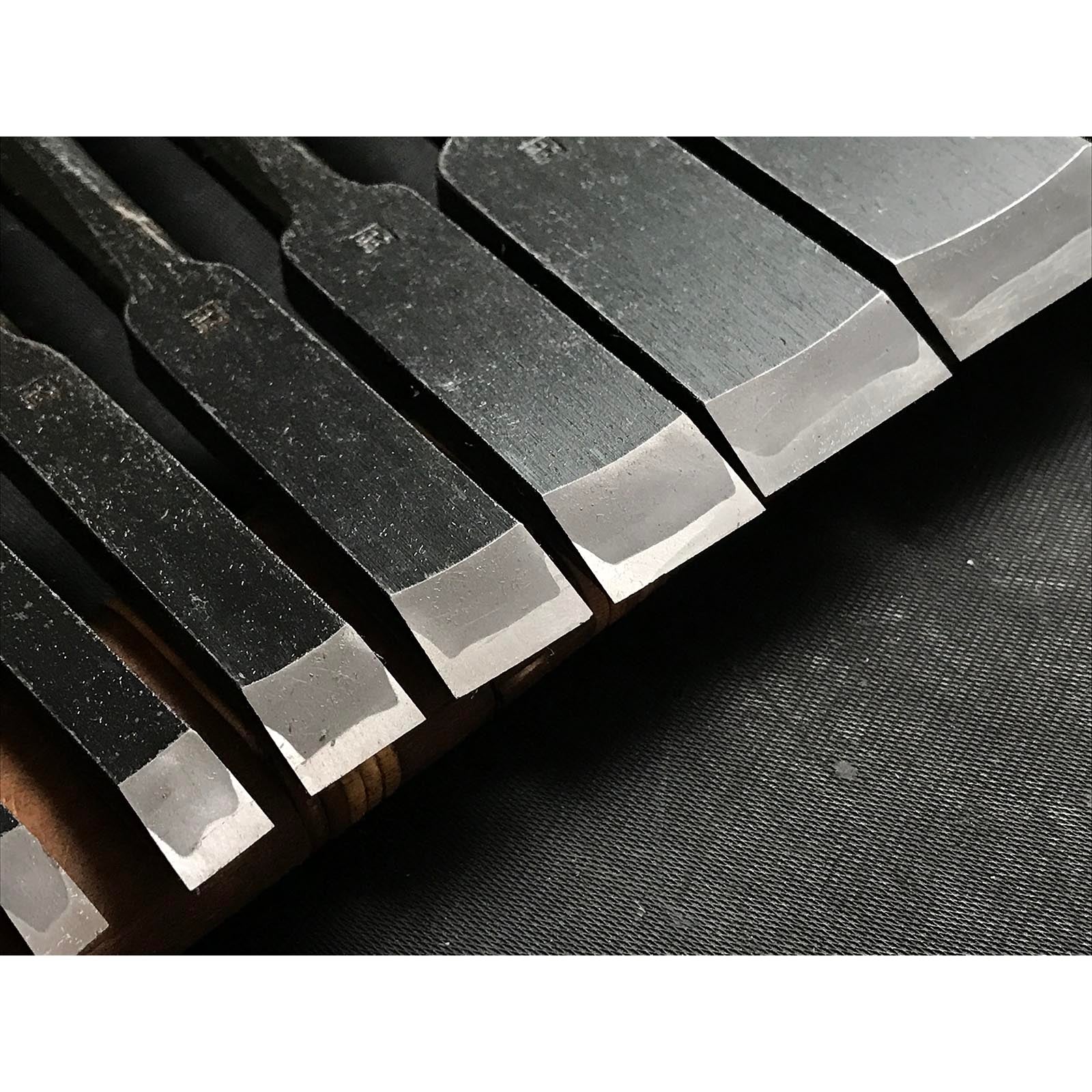 Kanetake Kaku-uchi Type Bench chisels set by Takahashi Norikazu 高橋典三作 カネ武 角打追入組鑿 Oirenomi