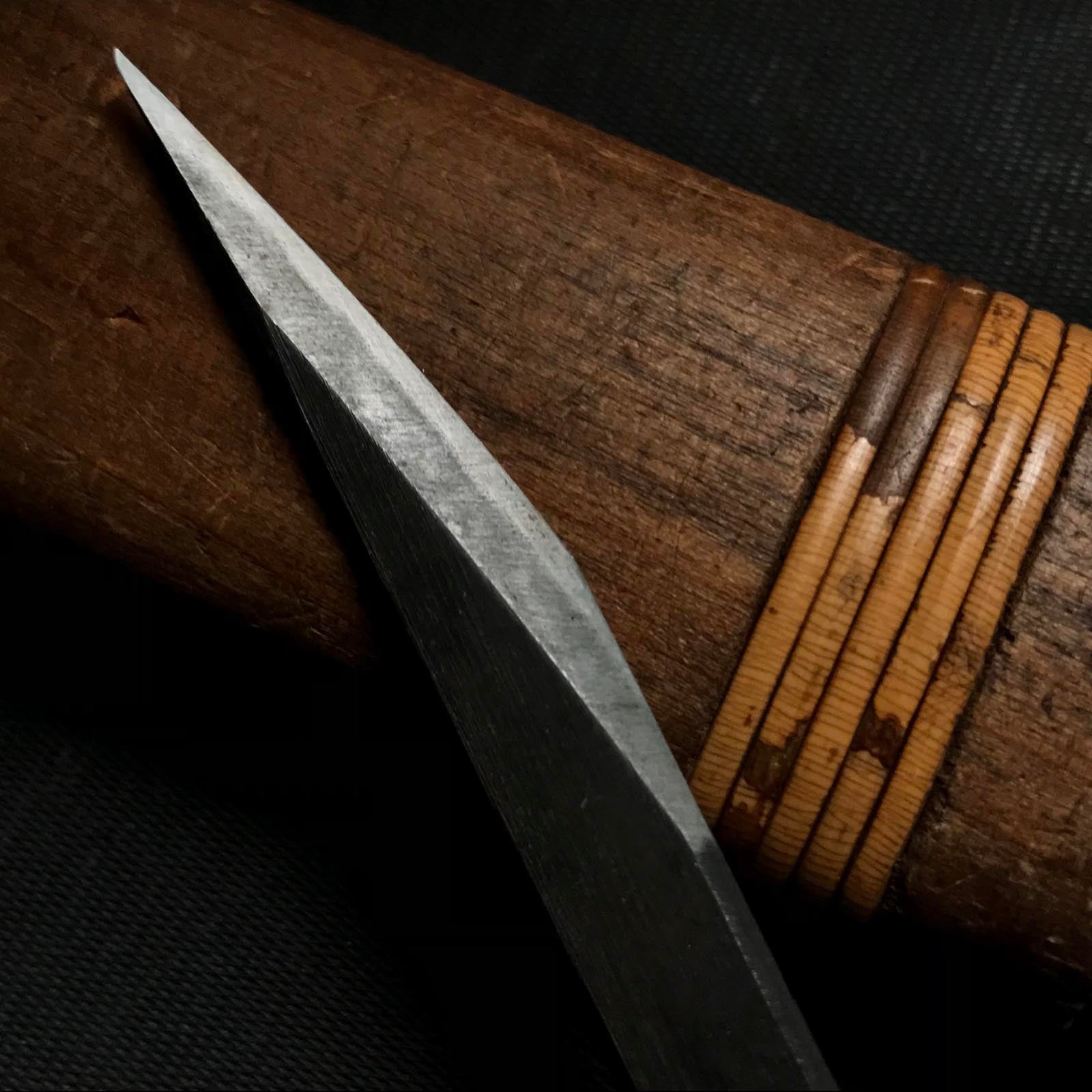 Old stock Toramaru kiridashi Kokatana with white steel 掘出し物 虎丸 細切出小刀 右 9mm