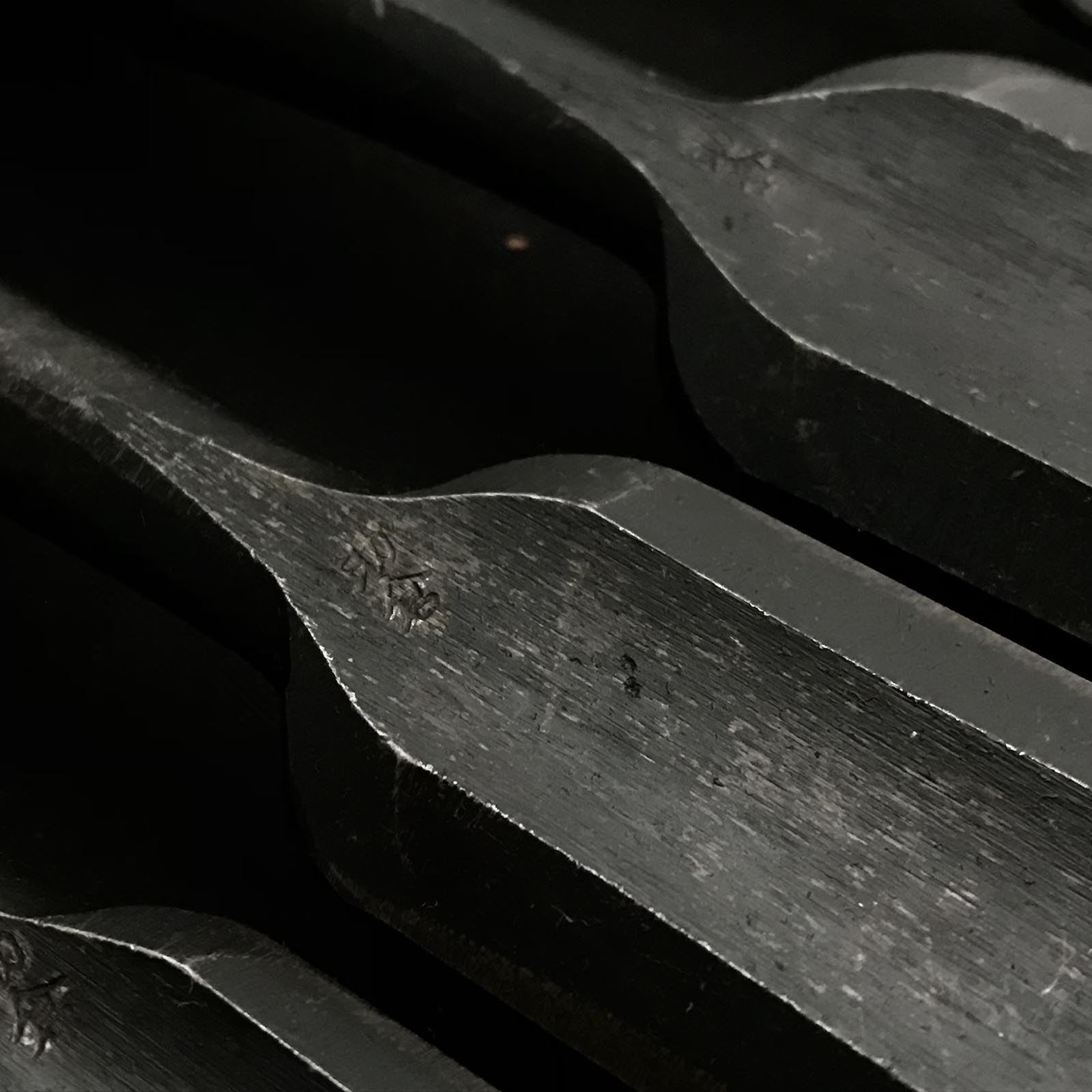 Old stock Sukekura Sotomaru chisels with white steel 掘出し物 助倉 外丸鑿 白紙鋼 42,36,30,18,9mm