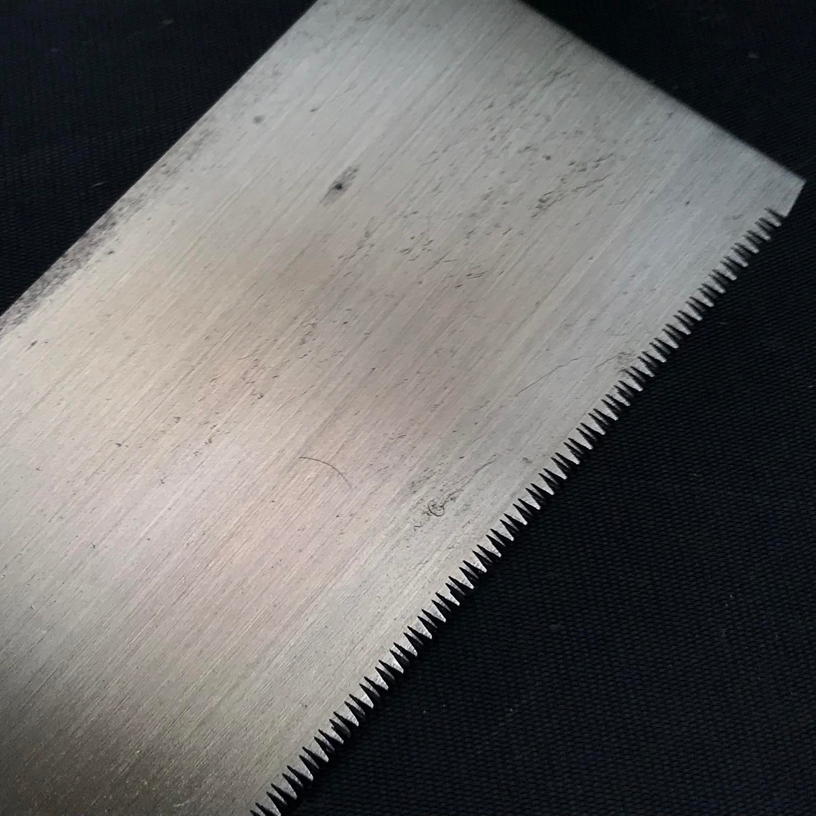 #K1 Ready to use! Old stock Single Edge Cross cut Hand Made Saw with Eddy Type Handles set by Kurashige 直ぐ使い 倉重栄助氏目立 渦巻き柄 片刃鋸 横挽 210m