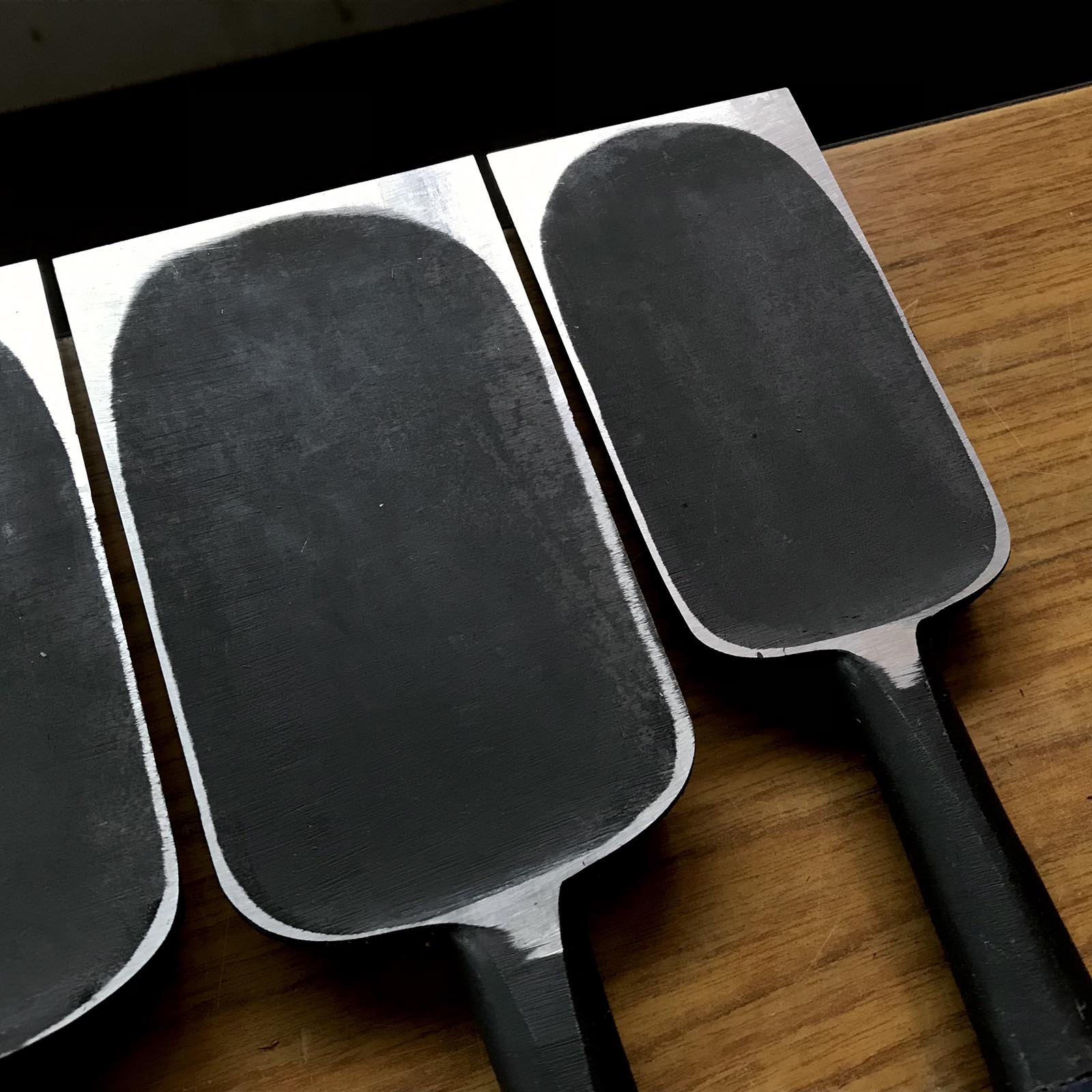 助正 幅広叩き鑿 白鋼付木工ノミ 助正黒仕上 幅広叩き鑿 75,90mm たたきのみ