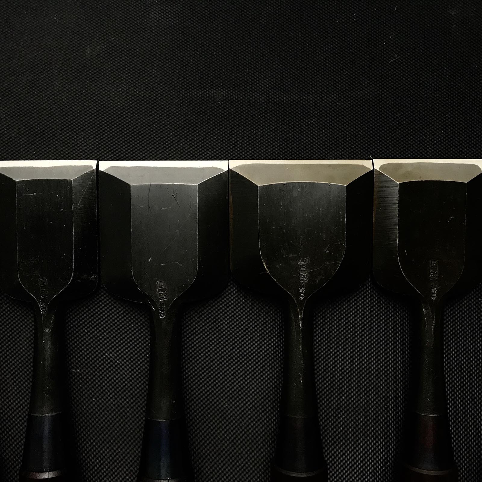 兵部藤原定國作 兵部藤原定國作 追入16本組鑿 おいれのみ