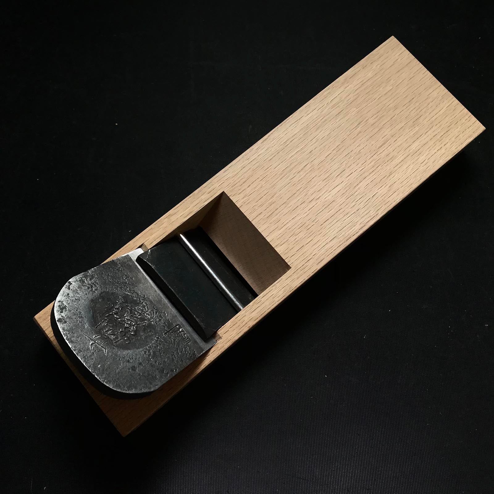 Old stock Takao Smoothing Plane (Kanna) by Imai Shigenobu 掘出し物 高尾 今井重信 仕上げ鉋 70mm