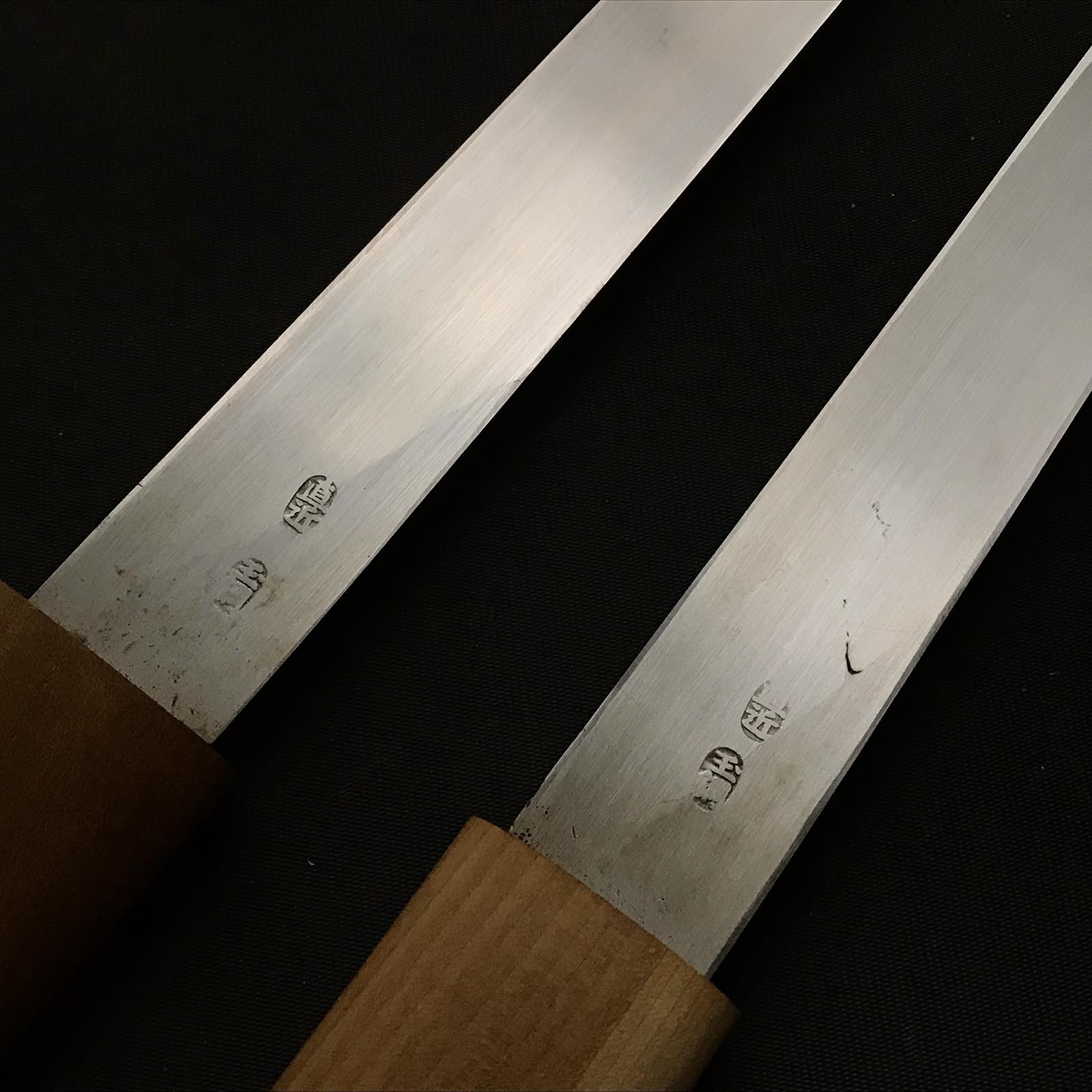 掘出し物 直近 玉鋼 塗師屋小刀 右 150mm&180mm