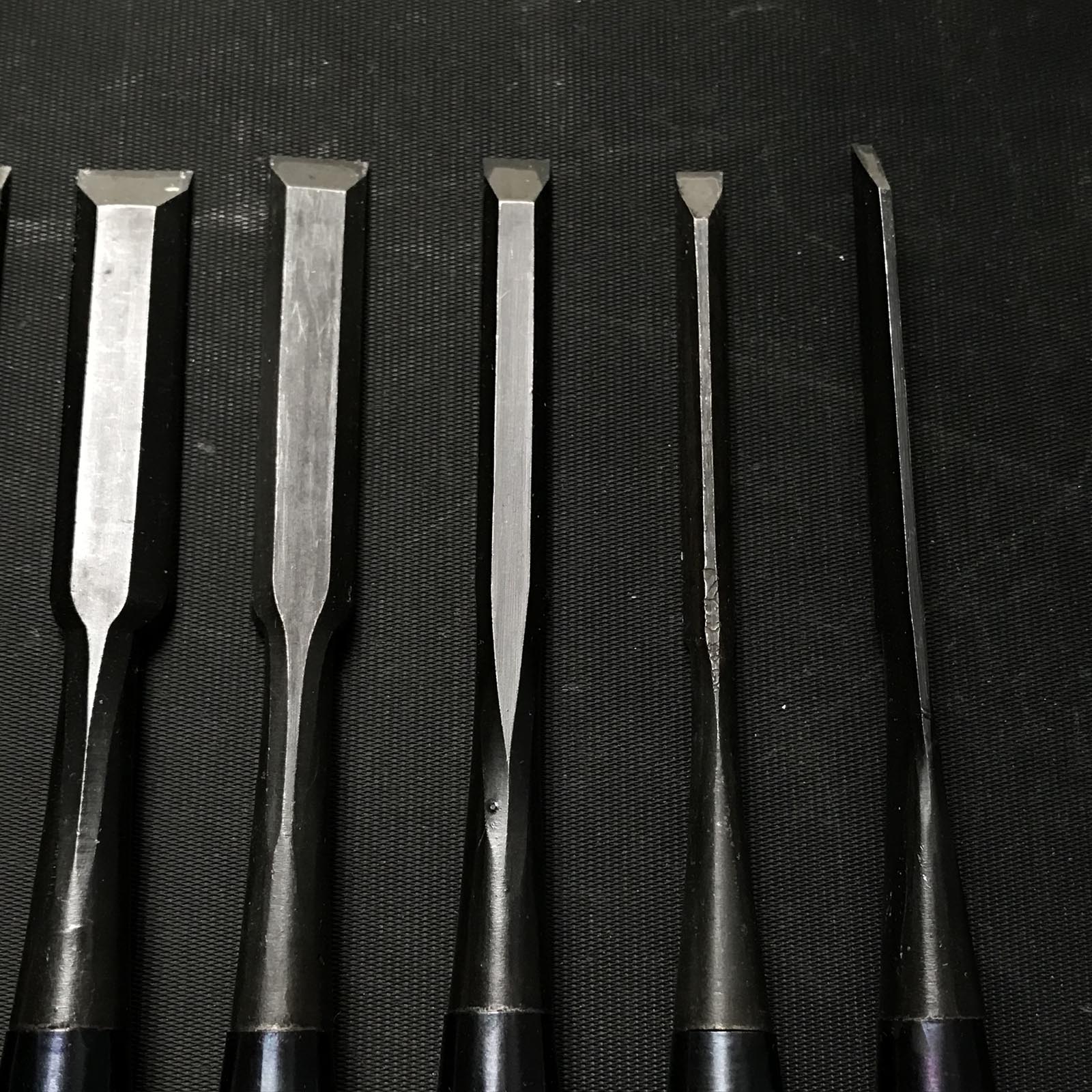 #M117 Mixed set for beginner Bench chisels set by unknown smith バラ鑿合わせ 初心者におすすめ 追入組鑿 作者不明 Oirenomi