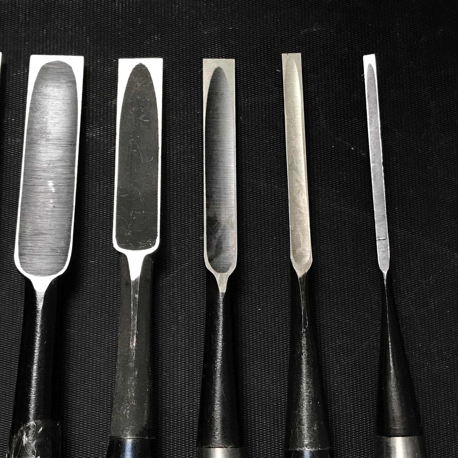 #M118 Mixed set for beginner Bench chisels set by unknown smith バラ鑿合わせ 初心者におすすめ 追入組鑿 作者不明 Oirenomi