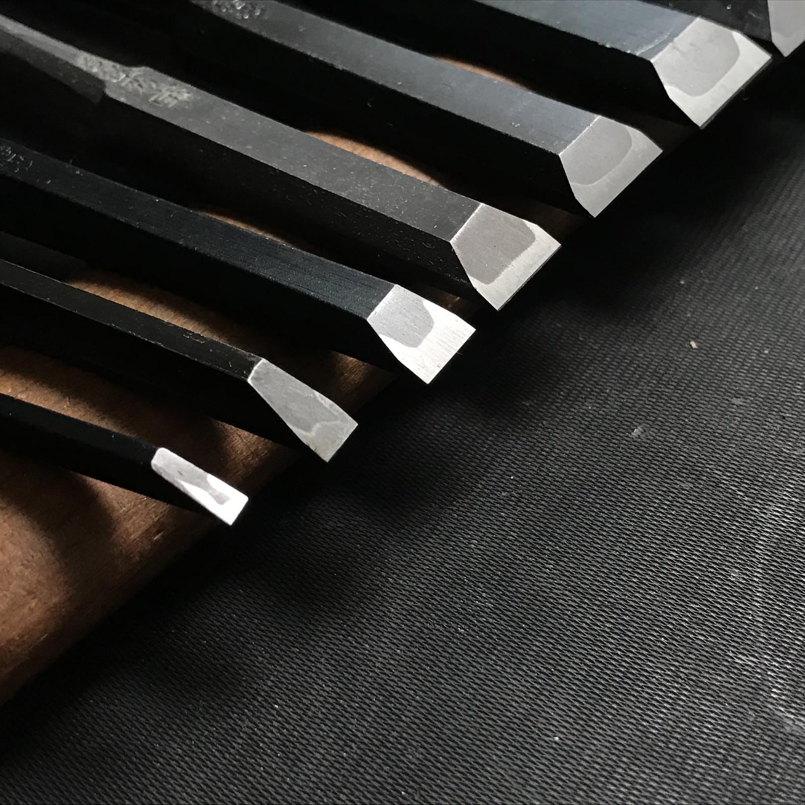 #M118 Mixed set for beginner Bench chisels set by unknown smith バラ鑿合わせ 初心者におすすめ 追入組鑿 作者不明 Oirenomi