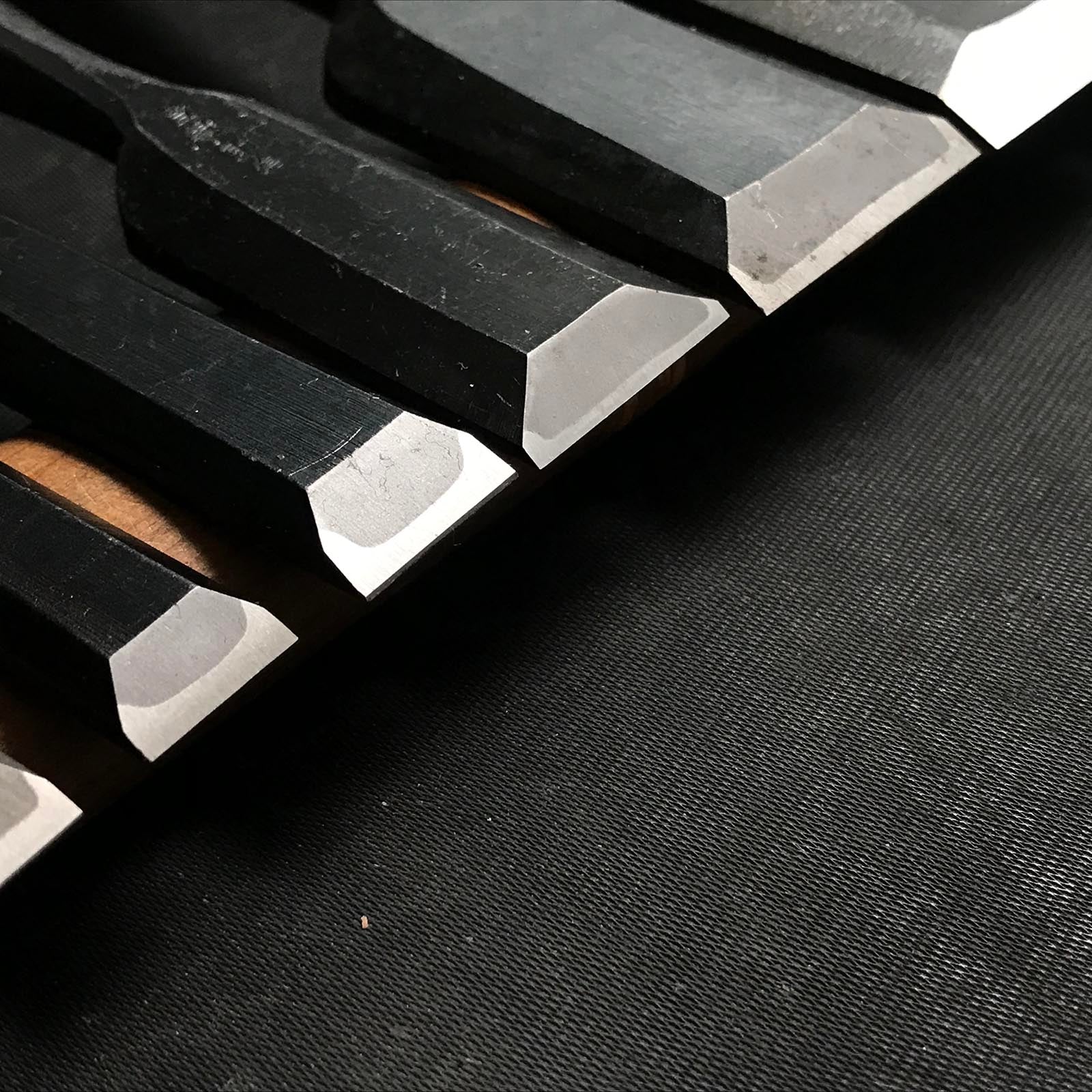 #M118 Mixed set for beginner Bench chisels set by unknown smith バラ鑿合わせ 初心者におすすめ 追入組鑿 作者不明 Oirenomi