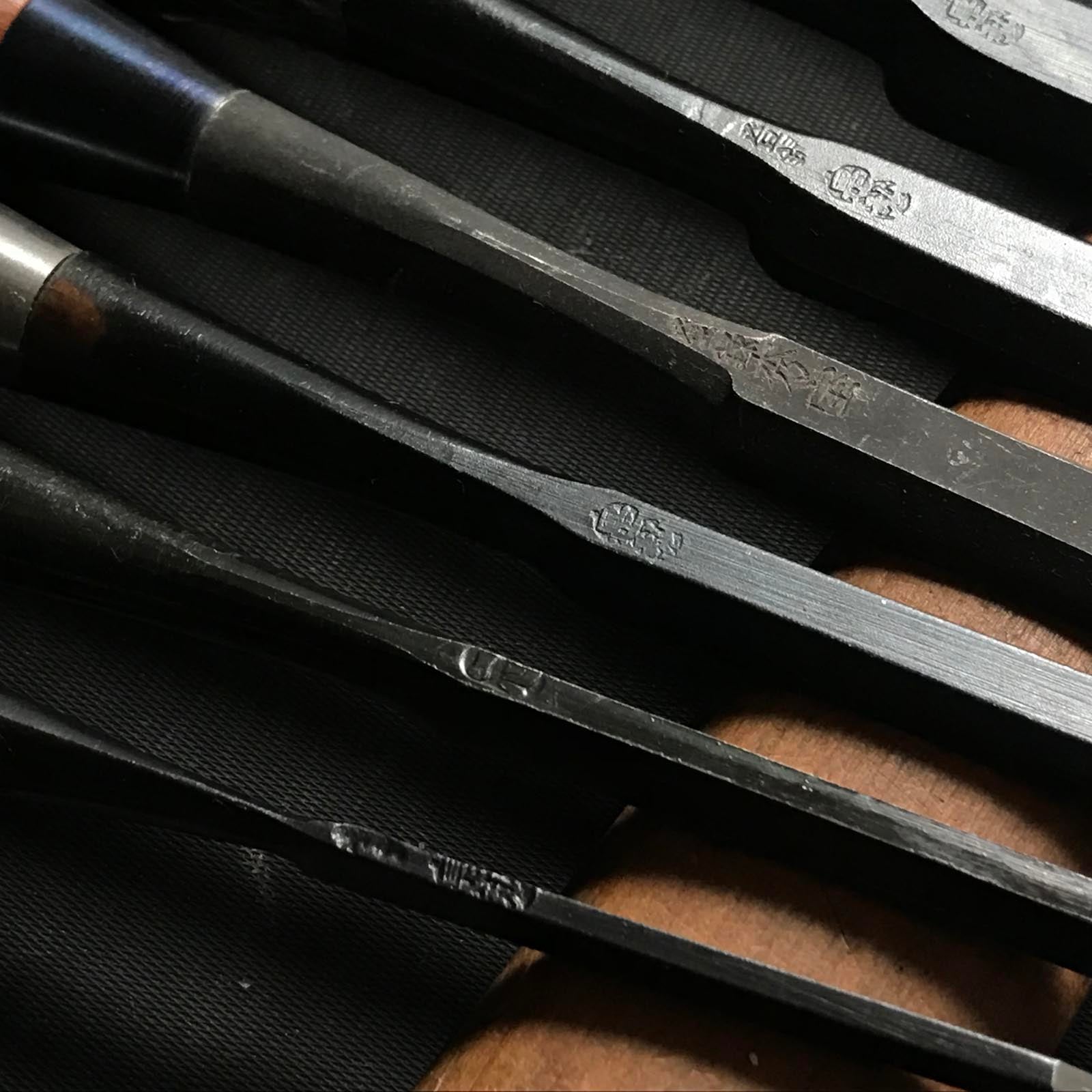 #M118 Mixed set for beginner Bench chisels set by unknown smith バラ鑿合わせ 初心者におすすめ 追入組鑿 作者不明 Oirenomi