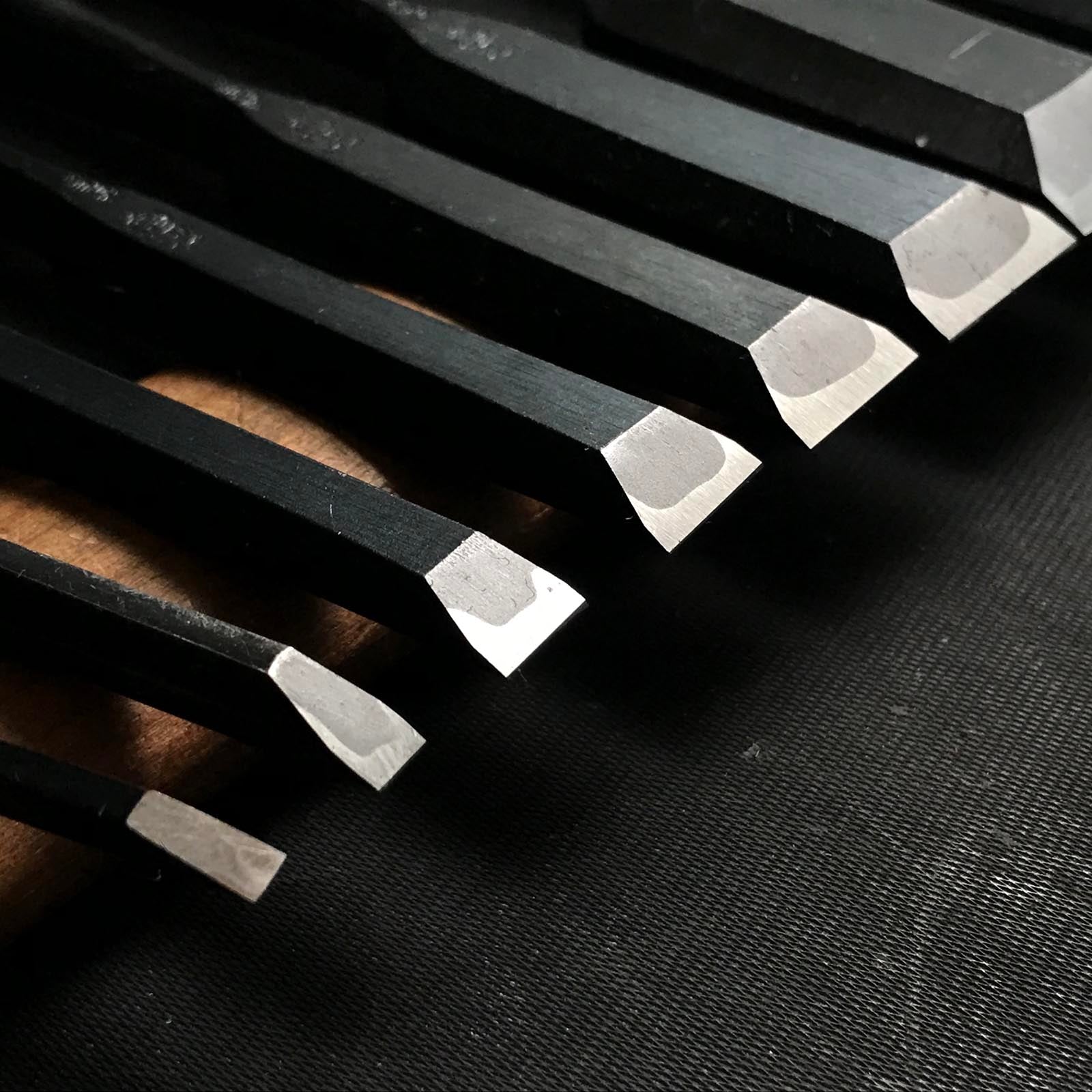 #M119 Mixed set for beginner Bench chisels set by unknown smith バラ鑿合わせ 初心者におすすめ 追入組鑿 作者不明 Oirenomi