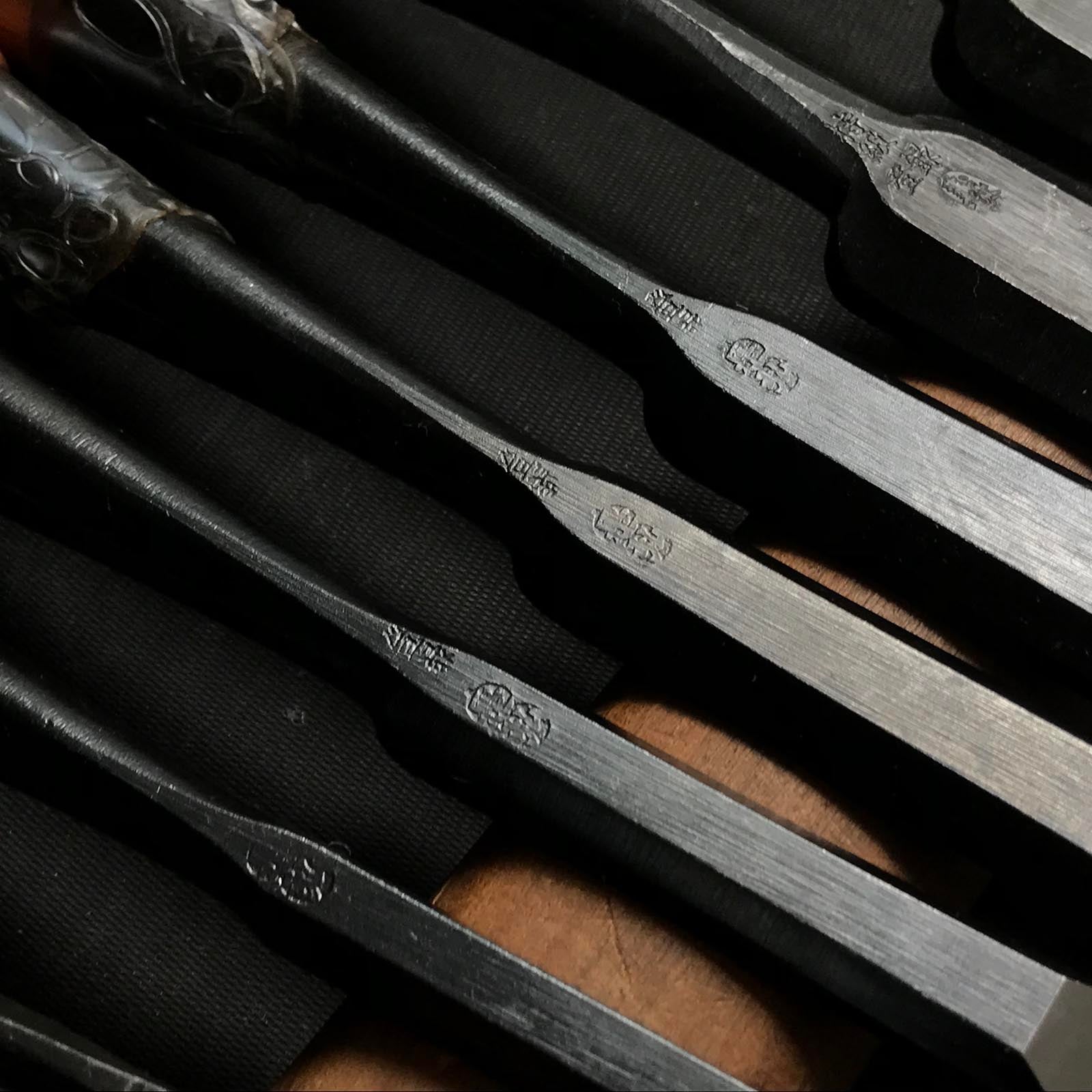 #M119 Mixed set for beginner Bench chisels set by unknown smith バラ鑿合わせ 初心者におすすめ 追入組鑿 作者不明 Oirenomi