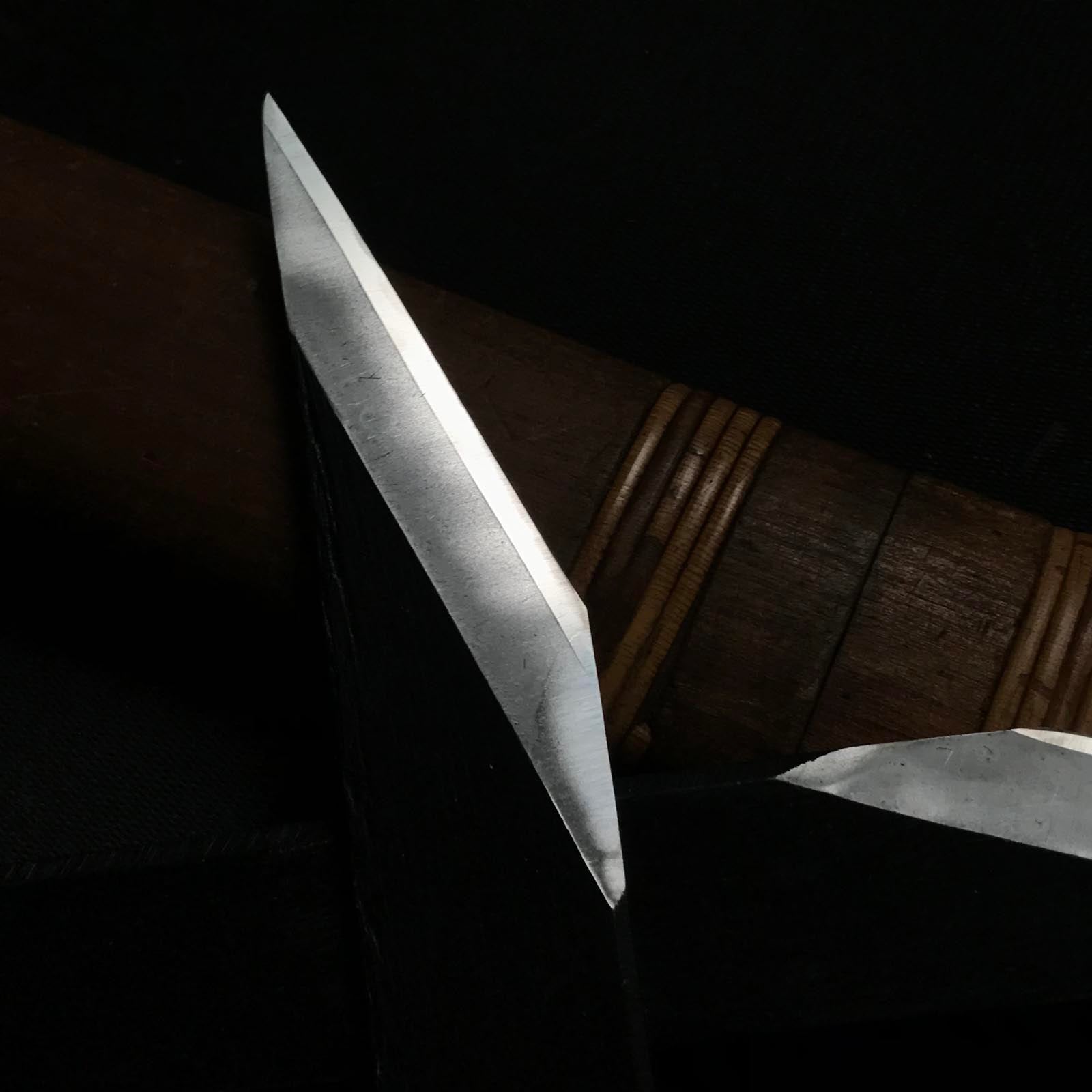 MIKI Kiridashi by Tsunesaburo with Powder metallurgy HSS steel 酒壺 常三郎作 黒打 粉末ハイス鋼 切出し小刀 18,21mm