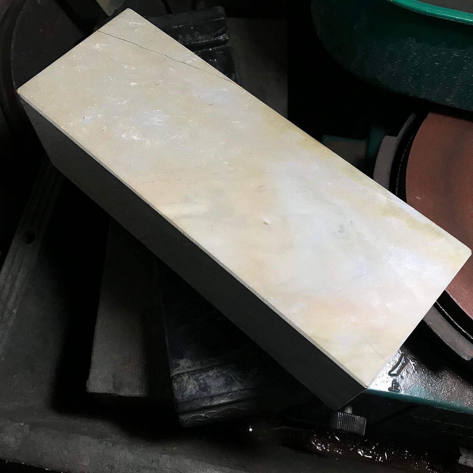 Unknown Yama #1 Uchikumori Suita Toishi? From collection Japanese Natural finishing Stones 蔵出し 天然仕上げ砥石 山不明 墨流し 内曇砥? 天井巣板?