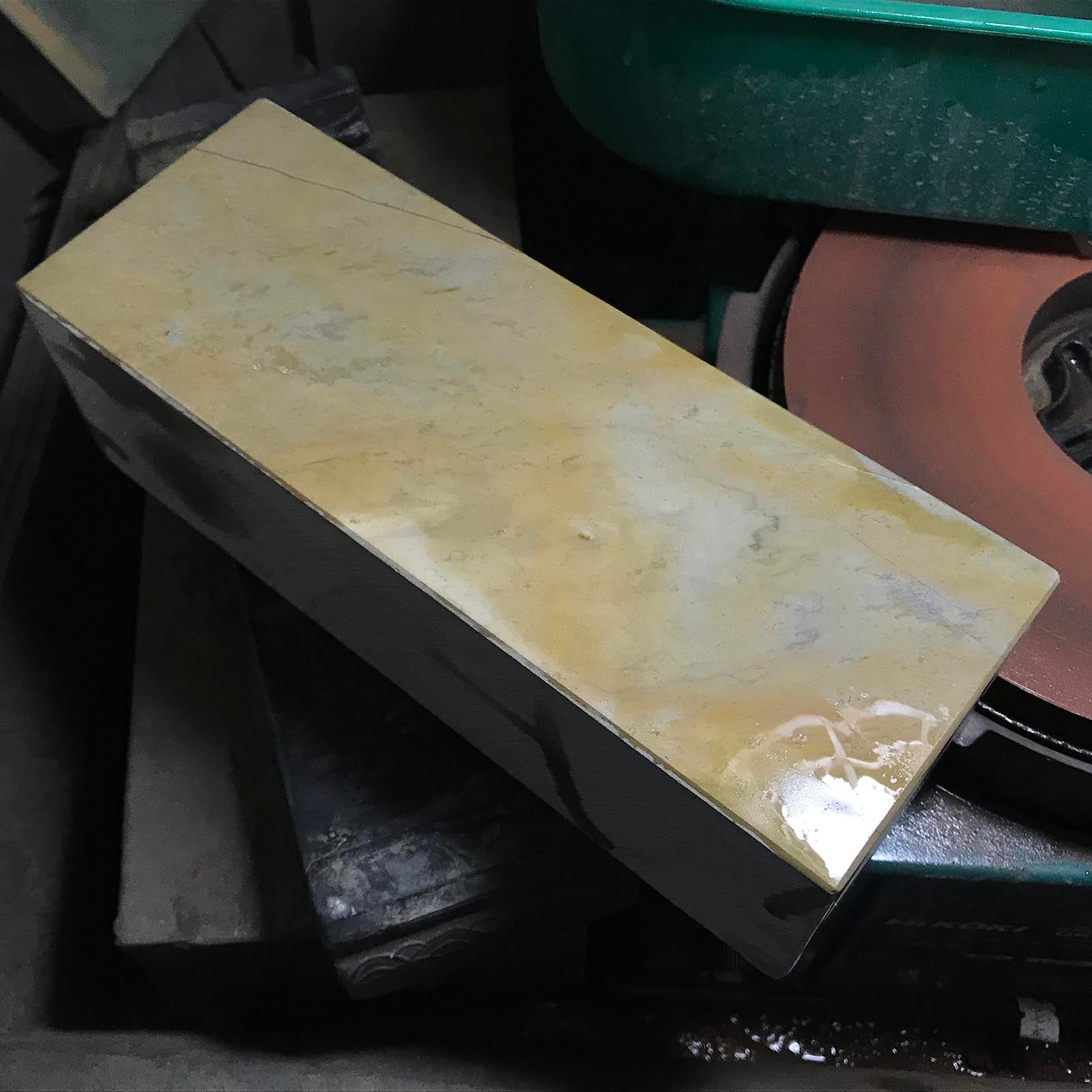 未知の山 #1 打ち込み森 吹田都石?コレクションより 日本の天然仕上砥石 蔵出し 天然仕上砥石 山不明 墨流し 内曇砥?天井の巣板?