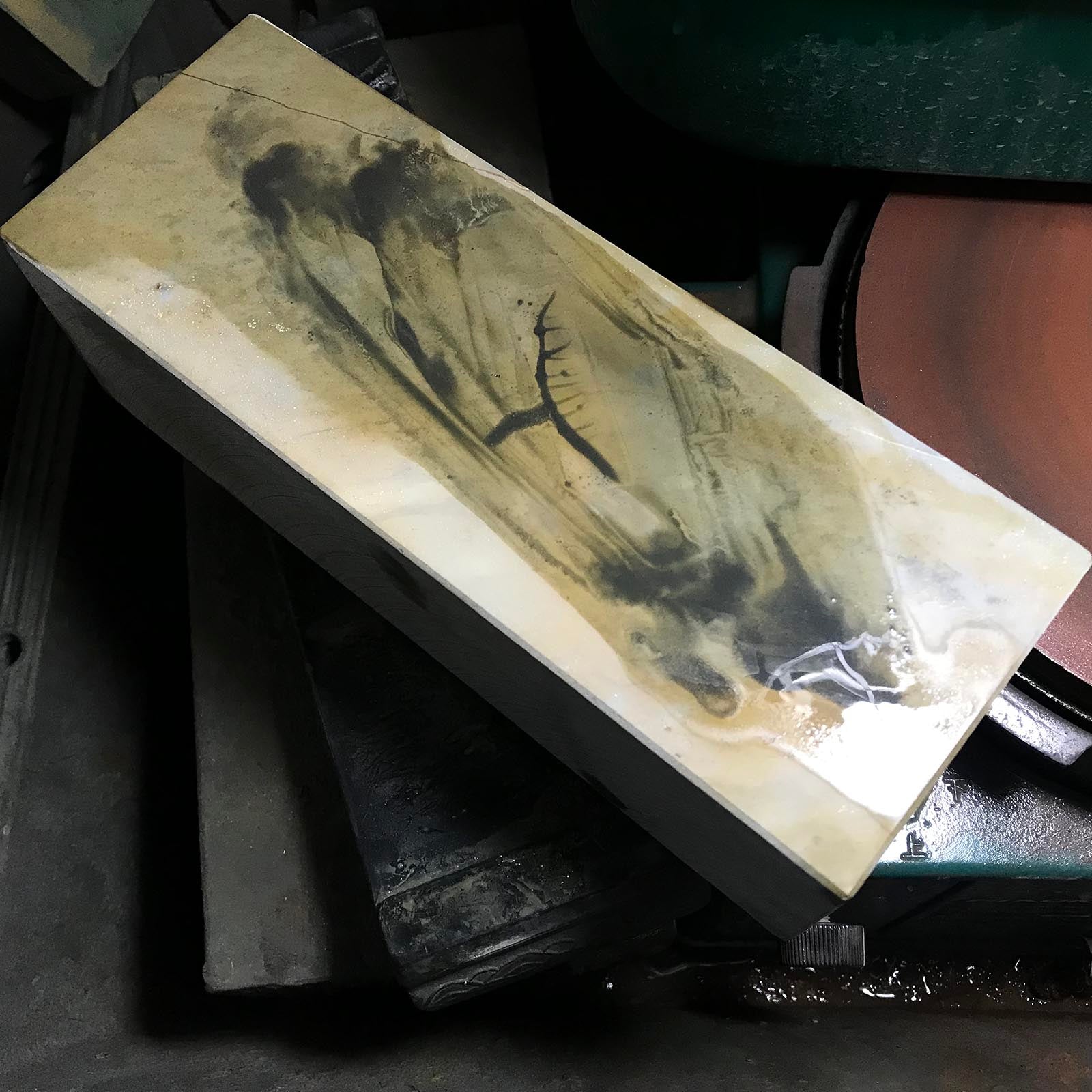 未知の山 #1 打ち込み森 吹田都石?コレクションより 日本の天然仕上砥石 蔵出し 天然仕上砥石 山不明 墨流し 内曇砥?天井の巣板?