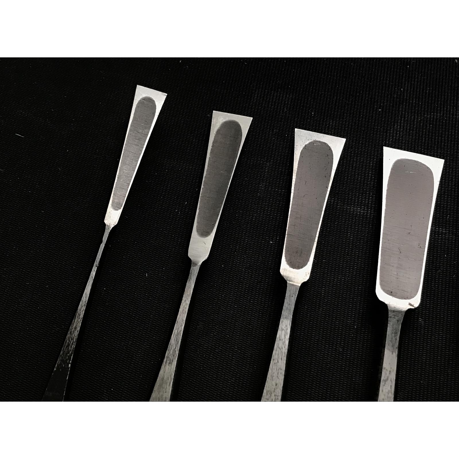 今井忠太郎作 二治弘 バチ鑿 Nijihiro Bachi chisels by Chuutarou Imai Bachinomi