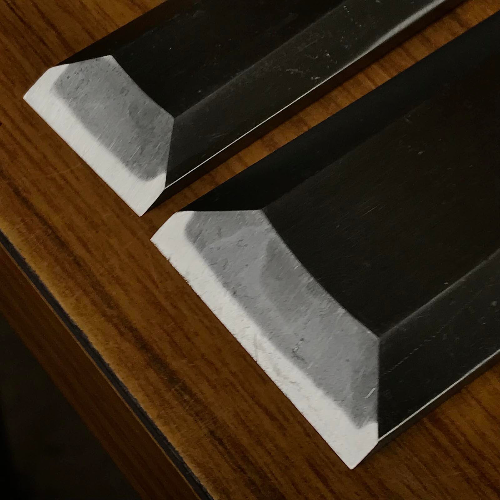 旧蔵 広次 鑿(おおつきのみ、ほんつきのみ) 掘り出し物 廣貢 本突き鑿 30,48mm