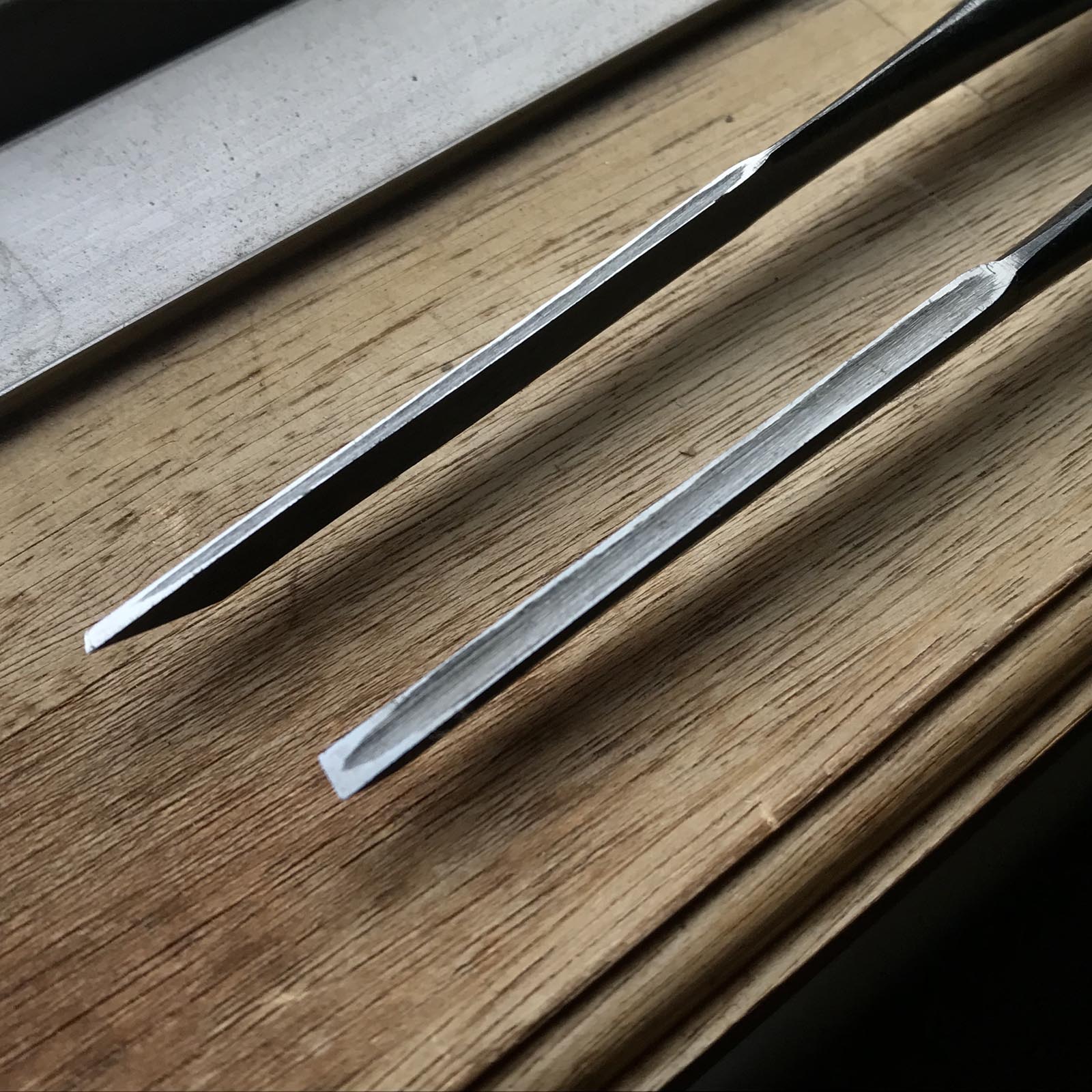 Hidari Hisasaku 2rd Bench chisels set by Ikegami Takanobu 池上喬庸作 二代目左久作 追入15本組鑿 Oirenomi