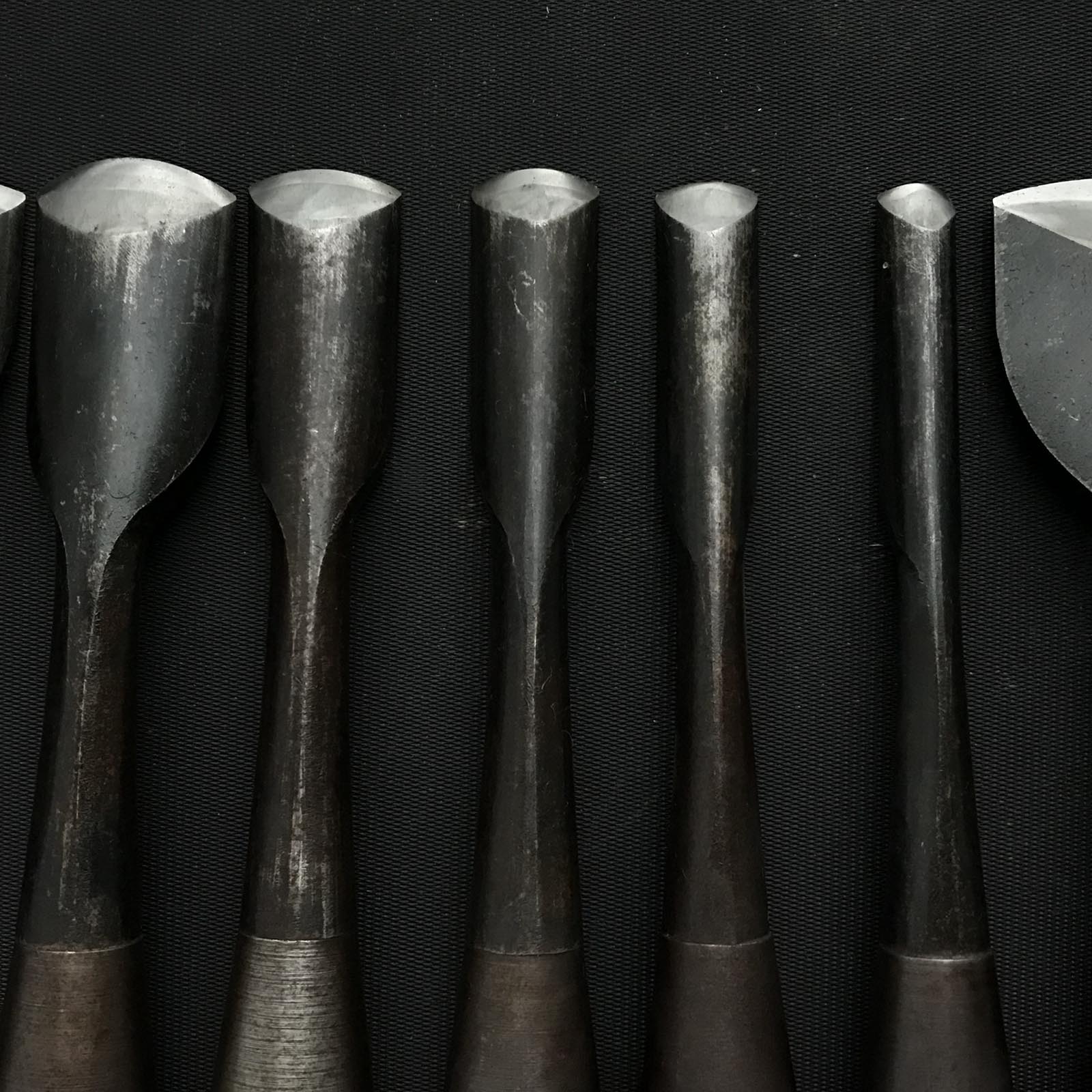 Used Carving chisels set by Konobu 1st generation 初代小信作 彫刻組鑿 使用品