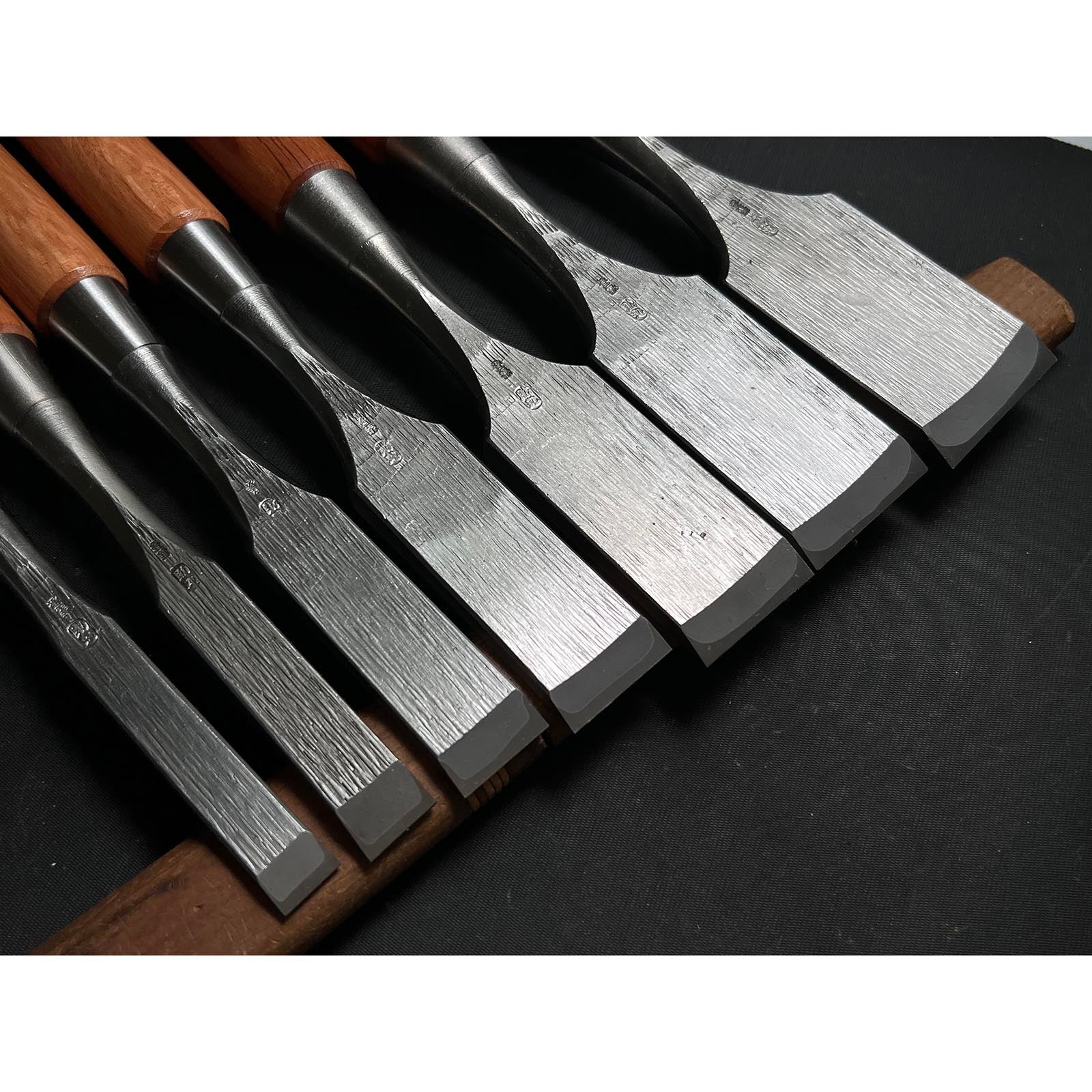 Old stock Sukemaru 3rd Damekiri chisels set with Triple ura 掘出し物 三代助丸作 碓氷金三郎氏 ダメ切り7本組鑿 Damekirinomi
