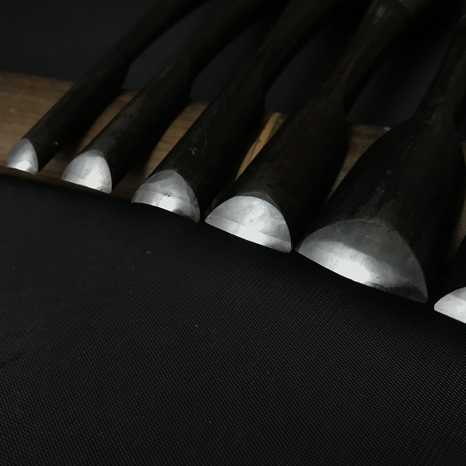 Used Carving chisels set by Konobu 1st generation 初代小信作 彫刻組鑿 使用品