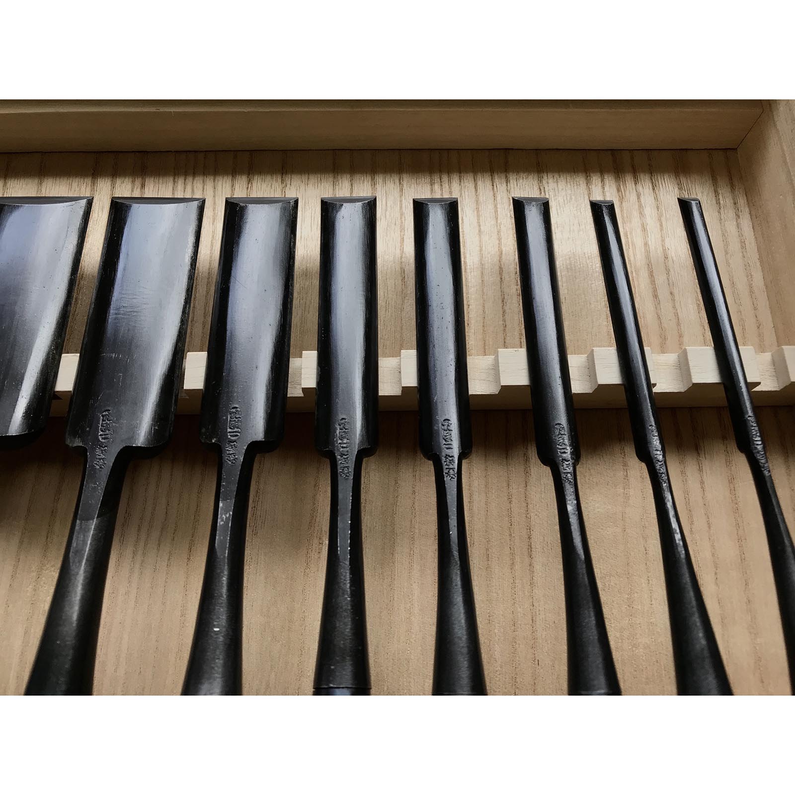 Fujihiro Koumaru Type Paring chisels set by Chuutarou Imai 今井忠太郎作 二治弘 甲丸薄組鑿 Usuinomi