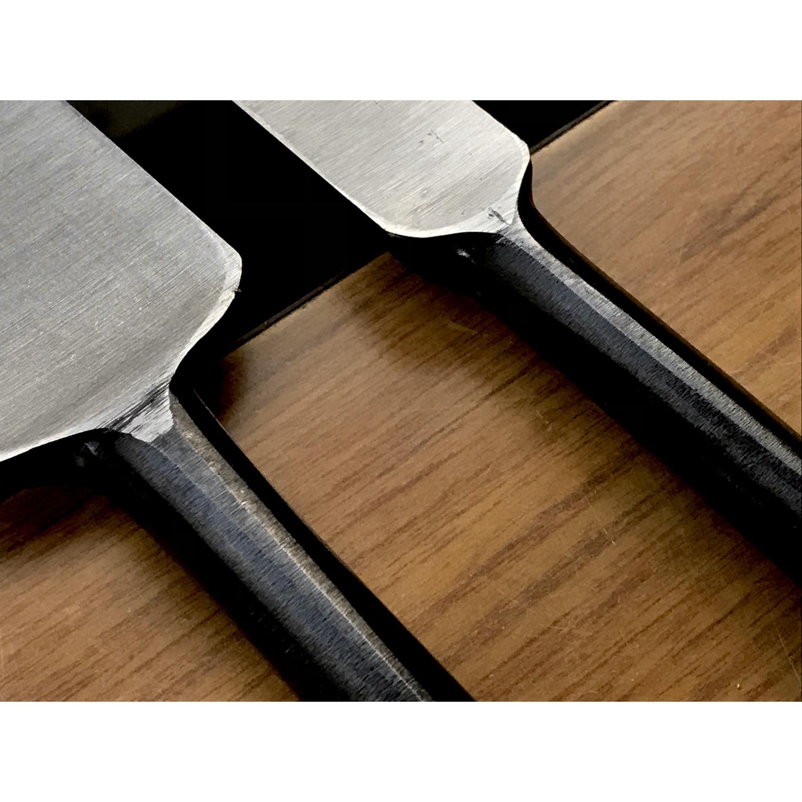 Kikuhiromaru Slick Chisels set (Ootsuki-nomi, Hontsuki-Nomi) 菊弘丸 本突き組鑿 48,24mm