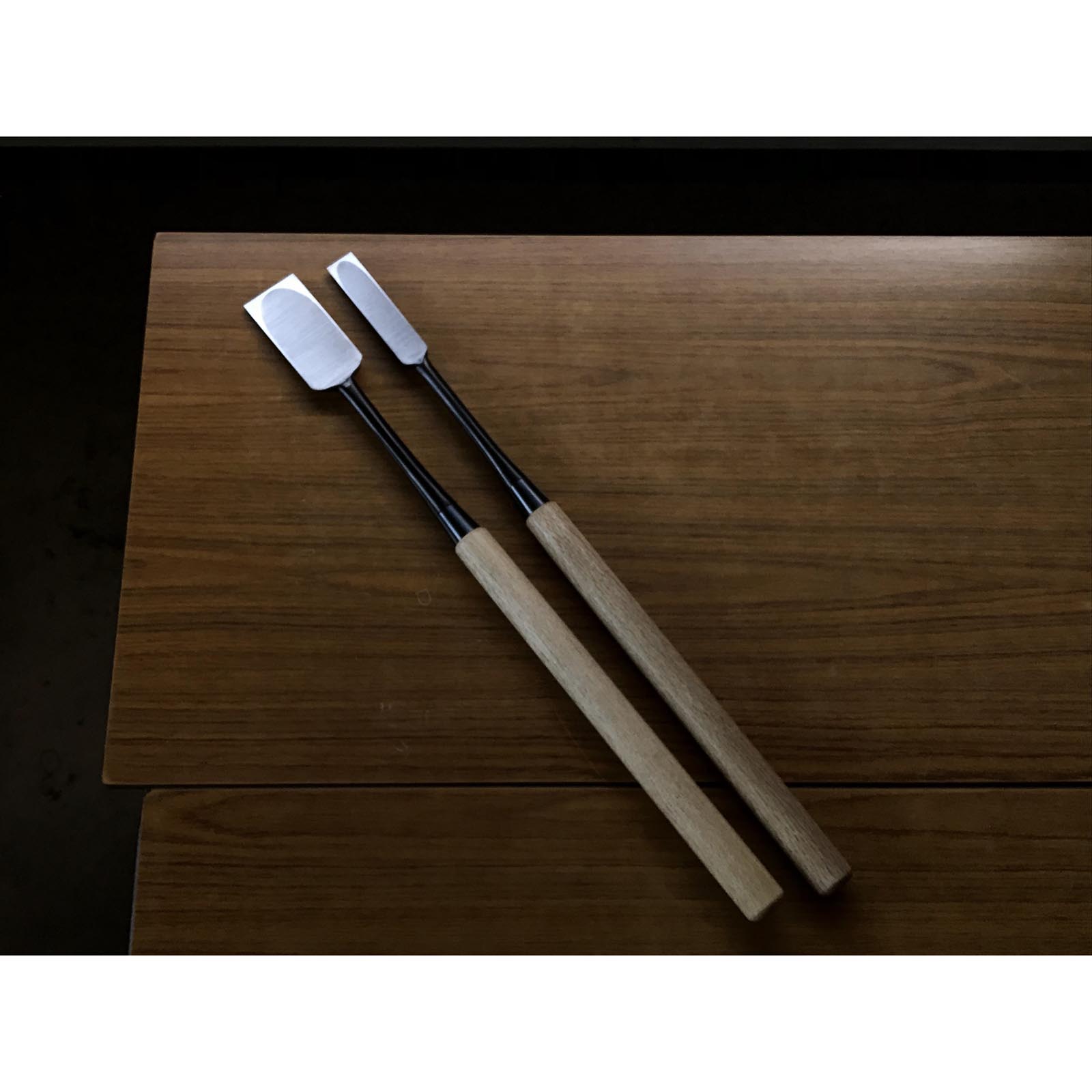 Kikuhiromaru Slick Chisels set  (Ootsuki-nomi, Hontsuki-Nomi) 菊弘丸 本突き組鑿  48,24mm