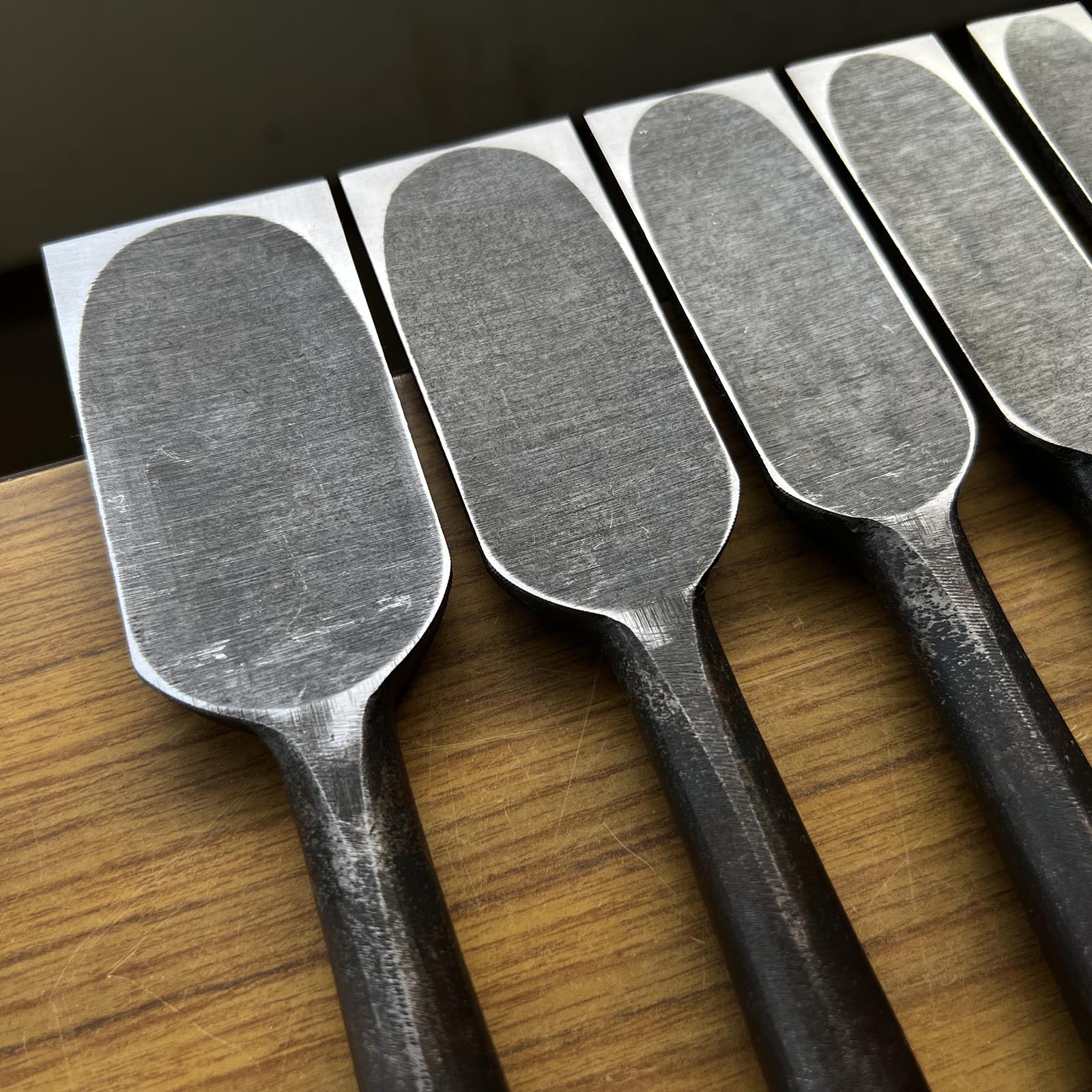 Kanetake Long neck Timber chisels by Takahashi Norikazu with boxwood handle 高橋典三作 カネ武 5分首長 叩鑿 黄楊柄 Tatakinomi 15,24,30,36,42,48mm