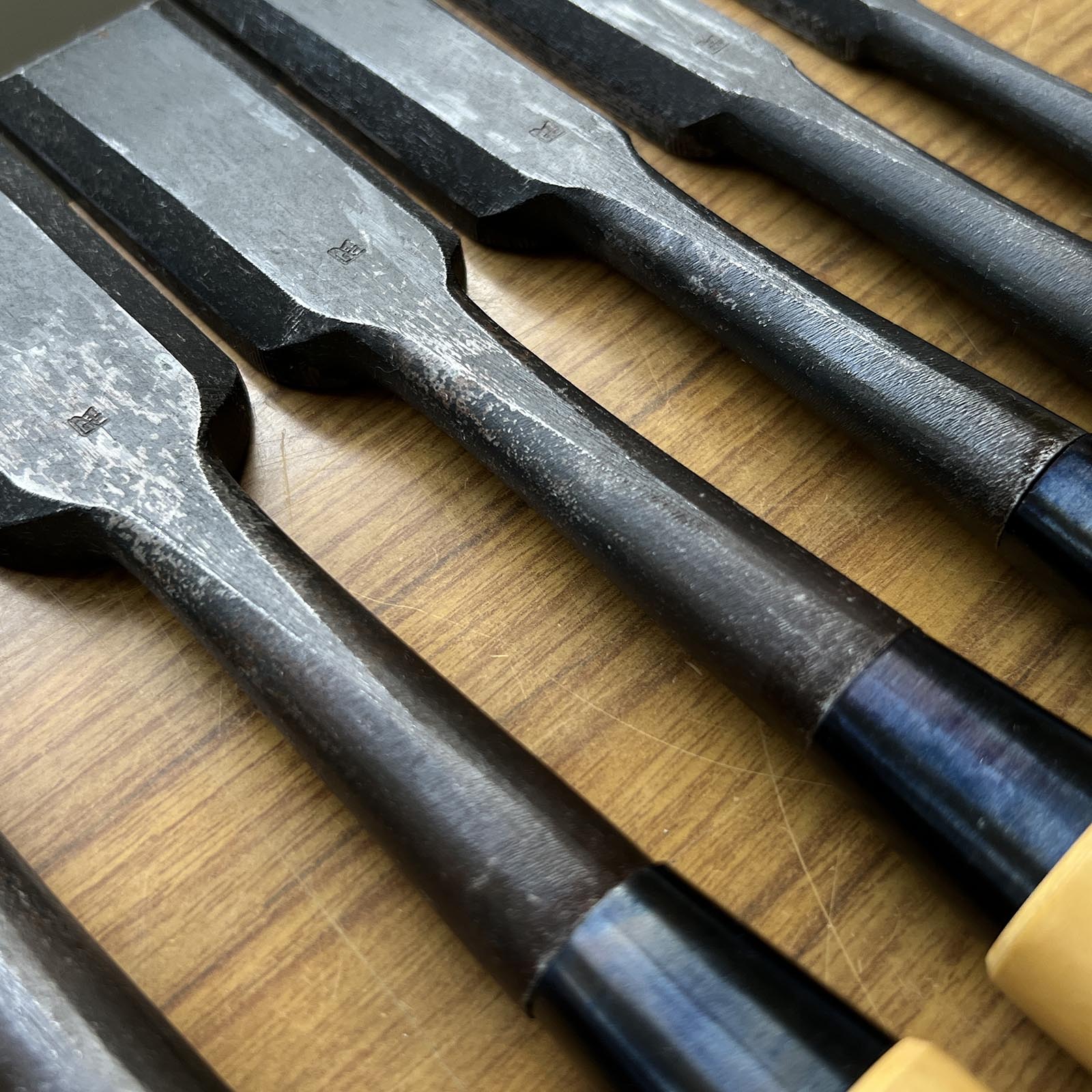 Kanetake Long neck Timber chisels by Takahashi Norikazu with boxwood handle 高橋典三作 カネ武 5分首長 叩鑿 黄楊柄 Tatakinomi 15,24,30,36,42,48mm