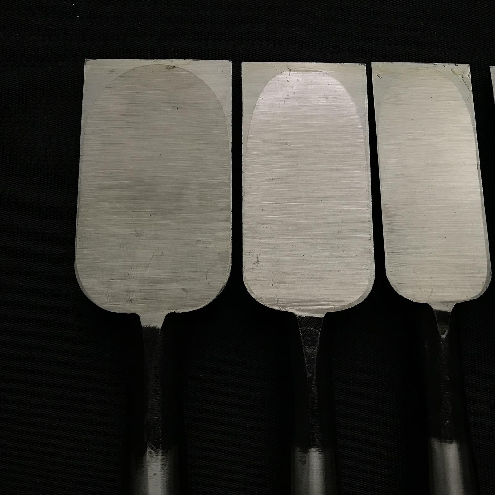 古株のみかつ 小山金族作 短材ノミセット 掘り出し物 のみ勝 中叩5本組鑿 Chu-Tatakinomi