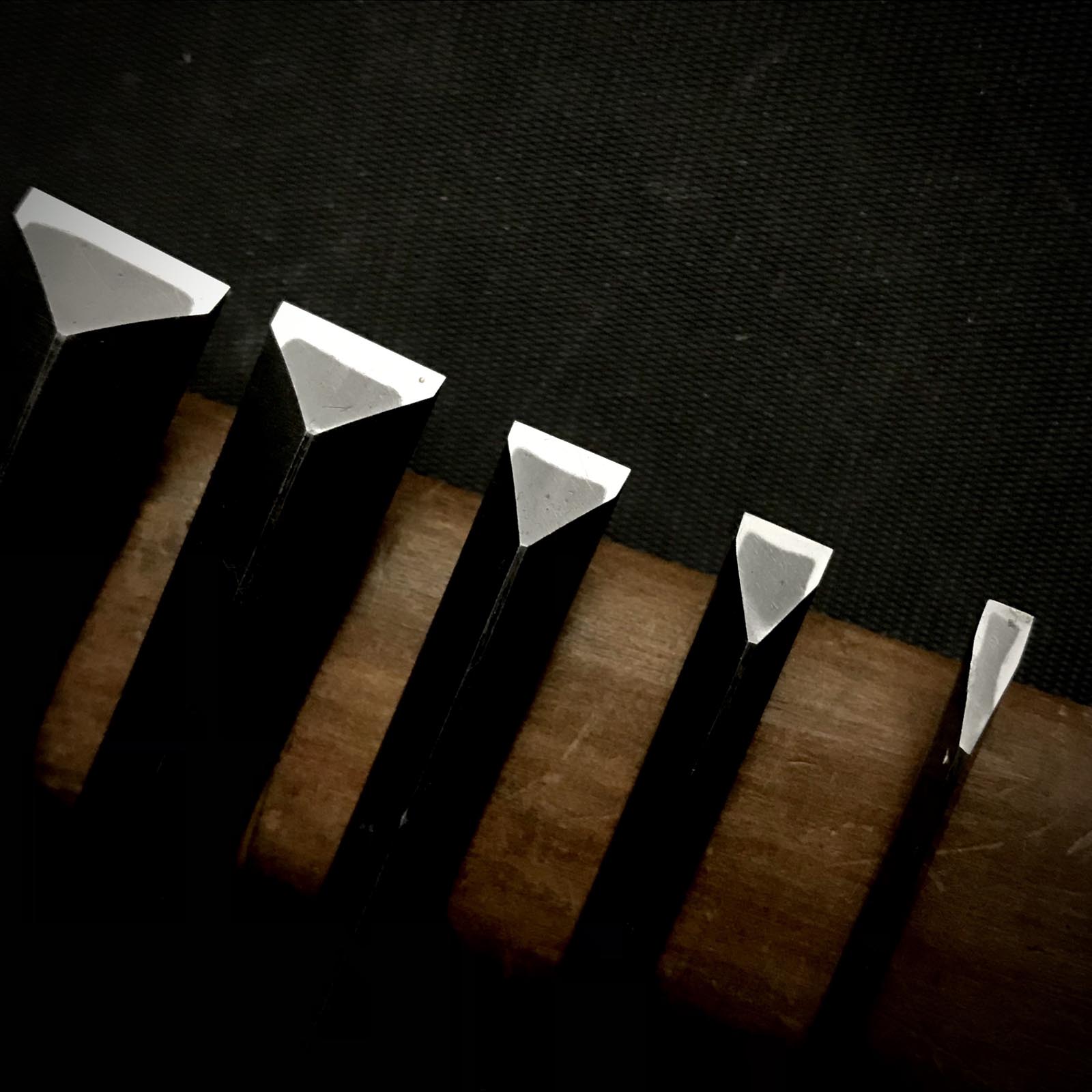 今井忠太郎作 二治弘 鎬追入組鑿 桐箱付 Shinoginomi