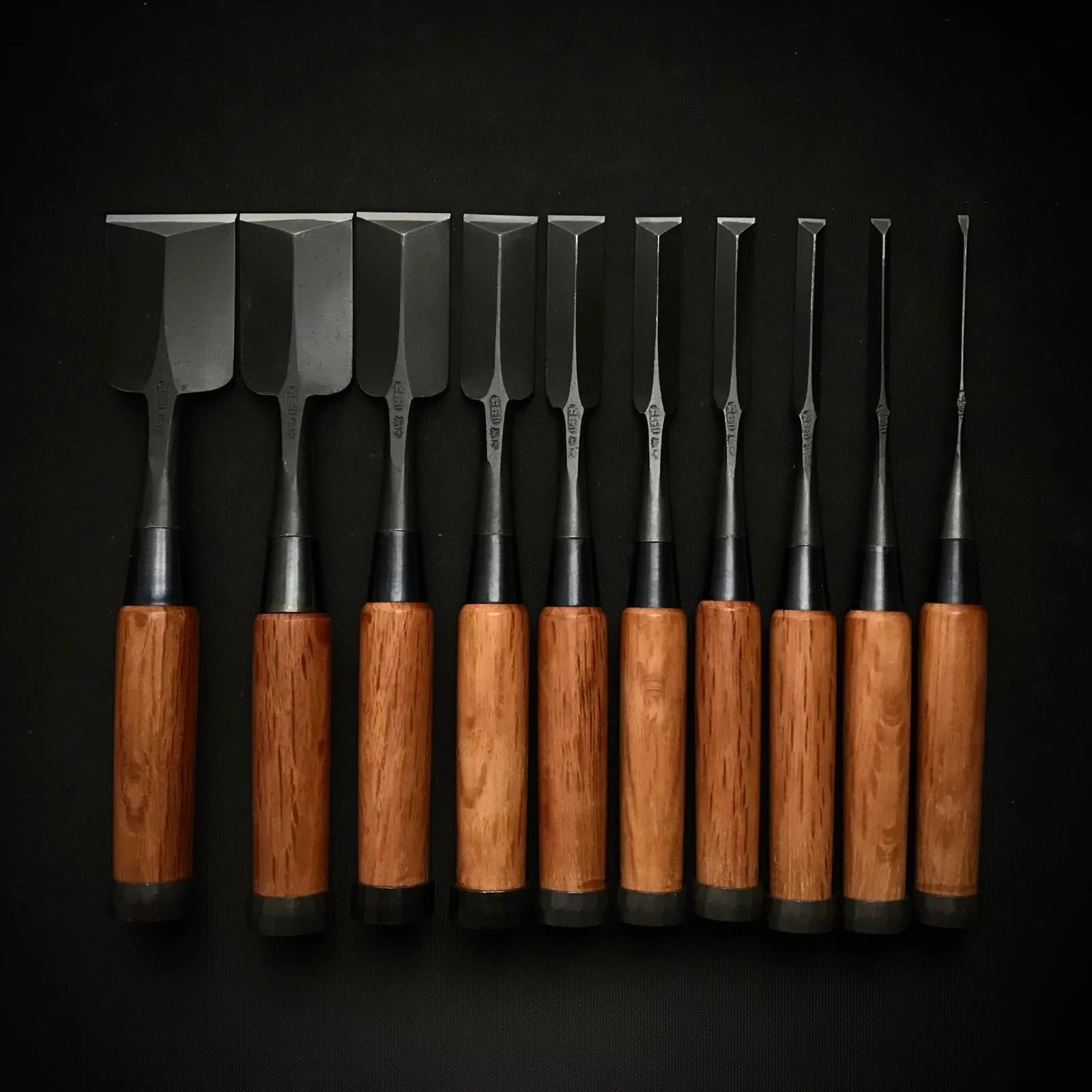 藤廣 今井忠太郎作 アリノミセット 今井忠太郎作 二治弘 鎬追入組鑿 桐箱付 赤樫柄 シノギノミ