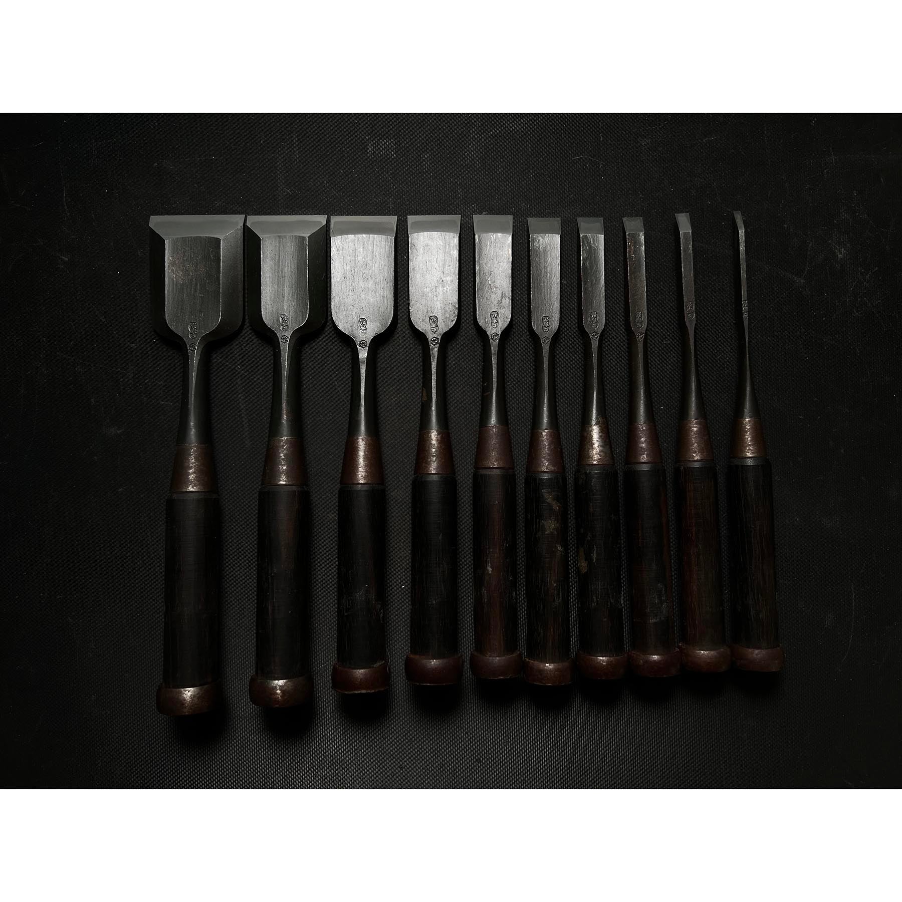 Used Hidari Ichihiro Second Generation Kakuuchi Bench chisels set 中古 月市弘 二代目左市弘山崎勇作 角打追入組鑿 Oirenomi