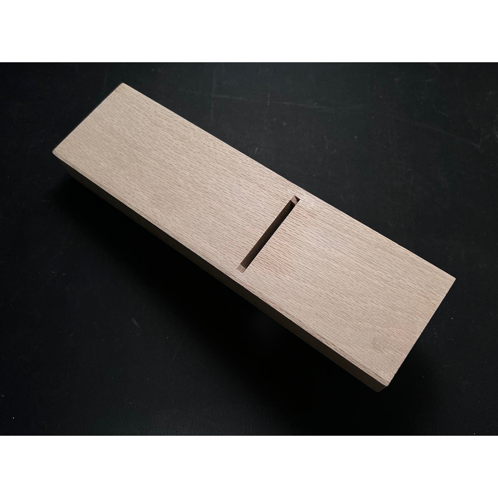 Lightly used Koremoto Smoothing Plane (Kanna) With New Koyoshiya dai 中古 是元作 小吉屋台 仕上げ鉋 65mm