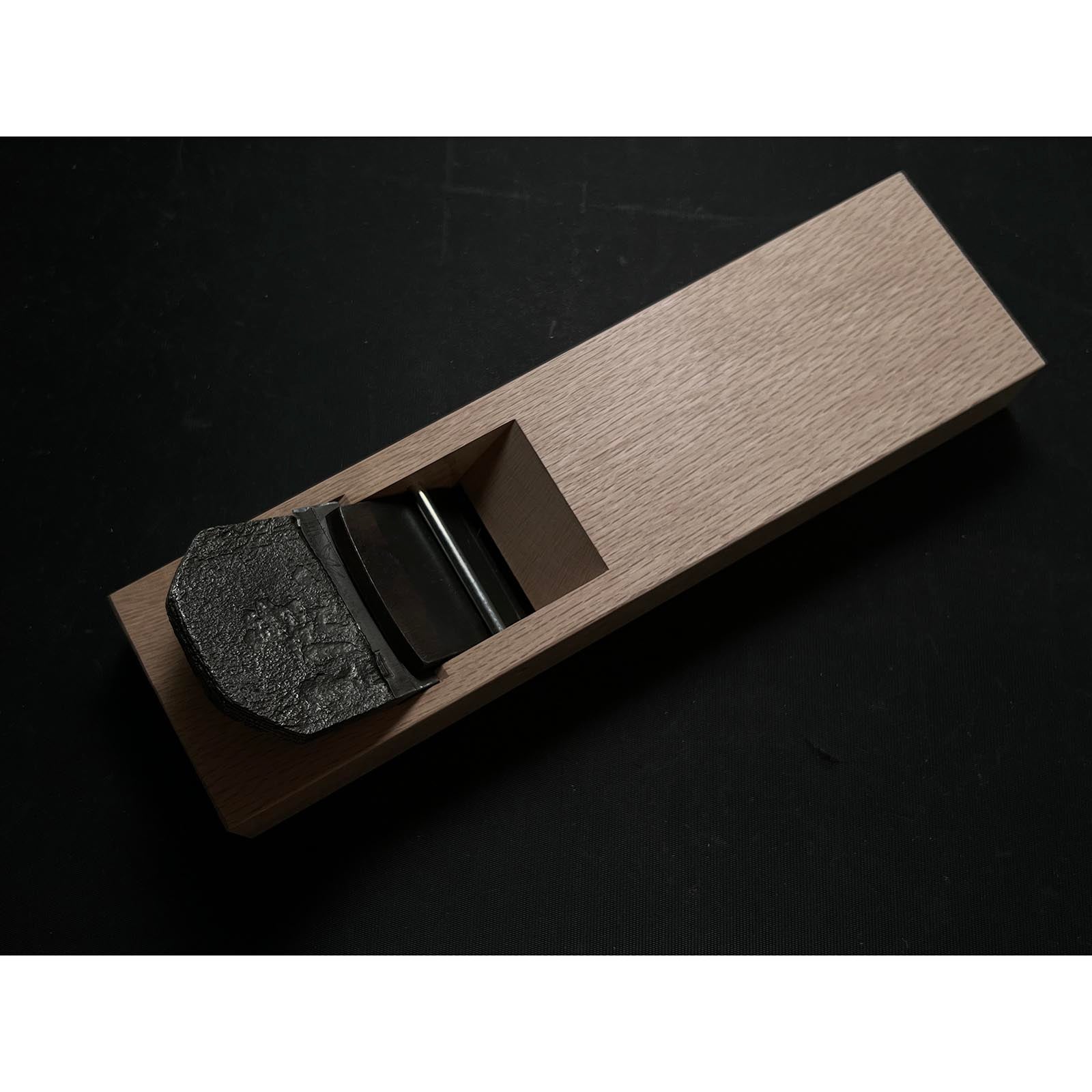 Old stock Tora Mokume Finishing Smoothing Plane (Kanna) by Katashima Keizo 掘出し物 片島圭三作 虎 木目 仕上げ鉋 65mm