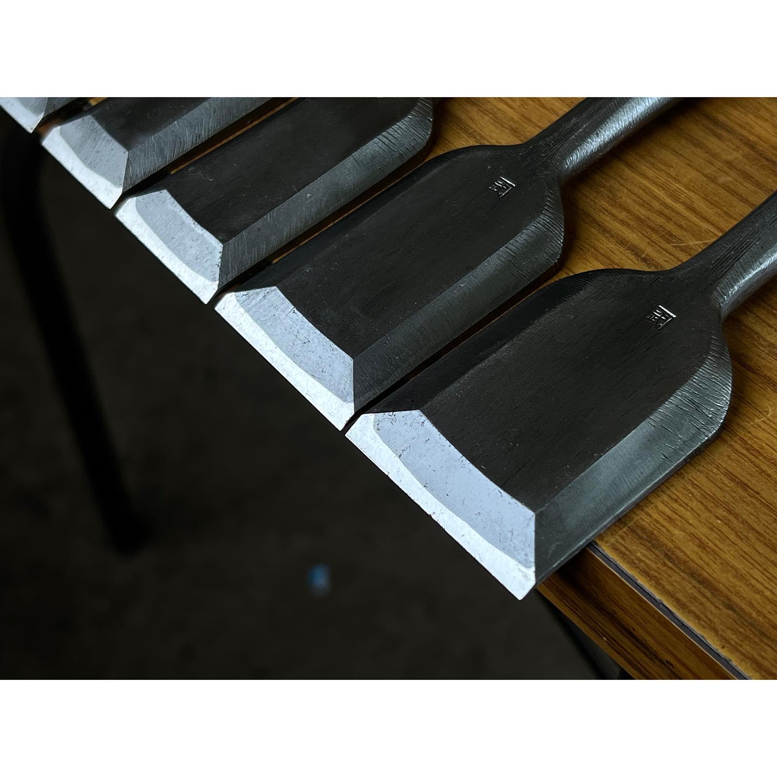 Kanetake File finish Bench chisels set by Takahashi Norikazu 高橋典三作 カネ武 鑢仕上 追入組鑿 Oirenomi
