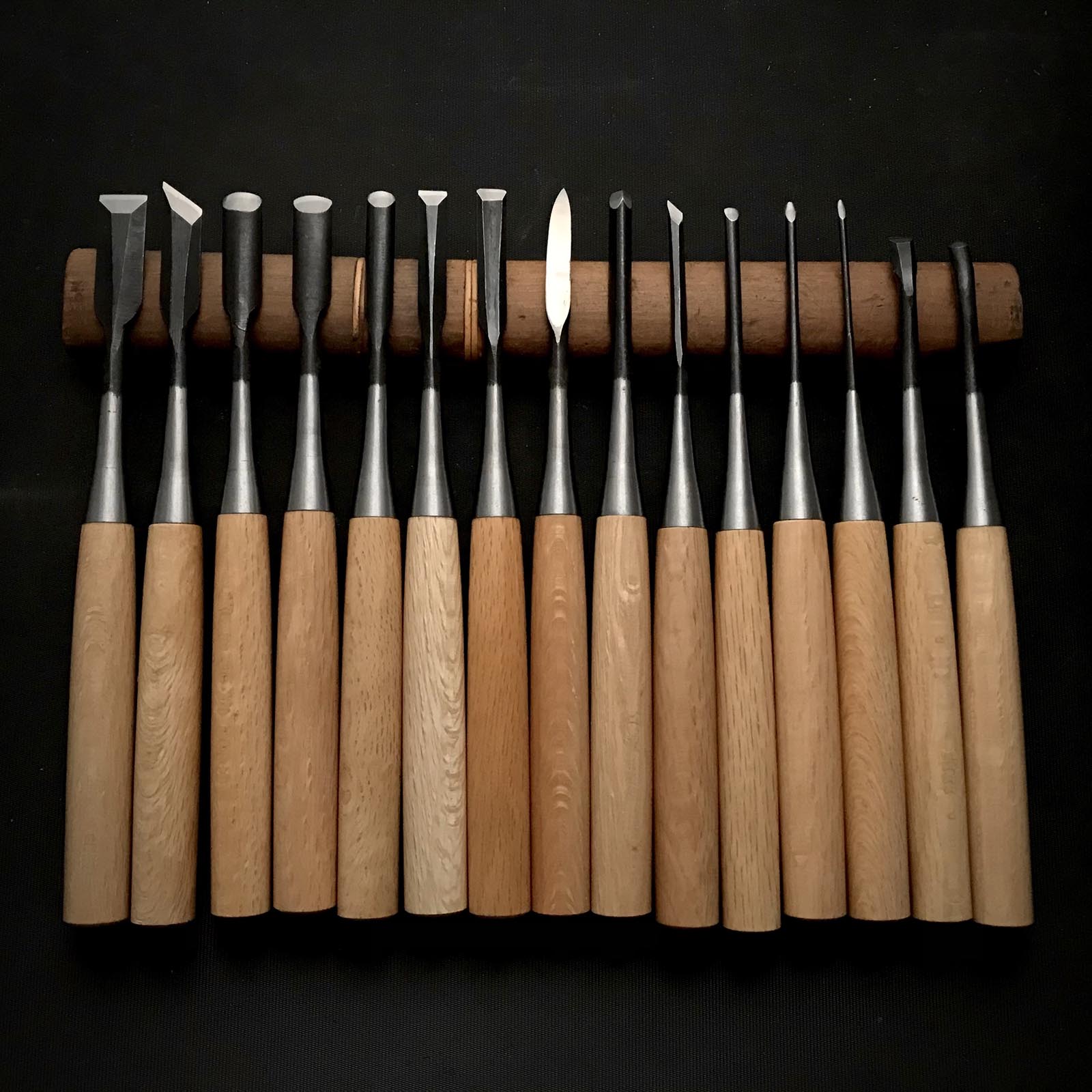 Ken Carving chisels set with Blue steel by Chousei 剣 彫刻刀15本組 彫清作 青紙鋼 Chokokuto