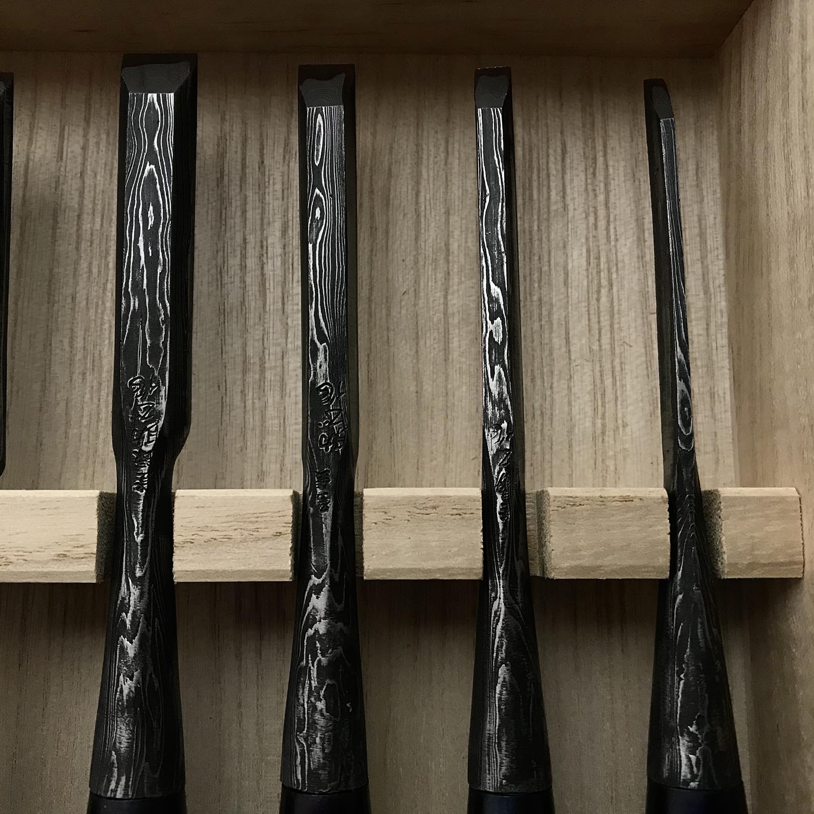 Sukemasa Suminagashi Bench chisels set with White steel 助正 墨流し 追入組鑿 白紙鋼 Oirenomi