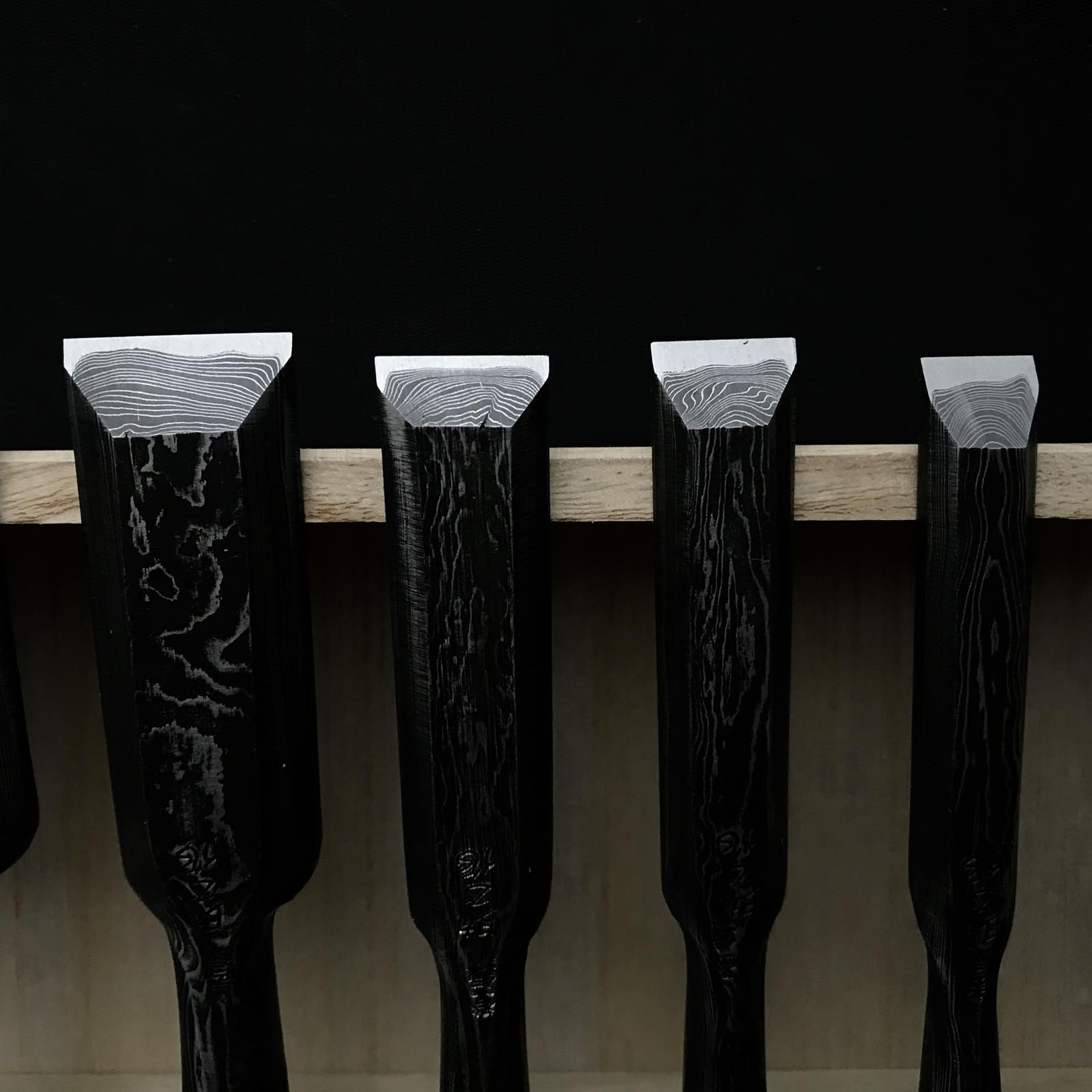 Sukemasa Suminagashi Bench chisels set with White steel 助正 墨流し 追入組鑿 白紙鋼 Oirenomi