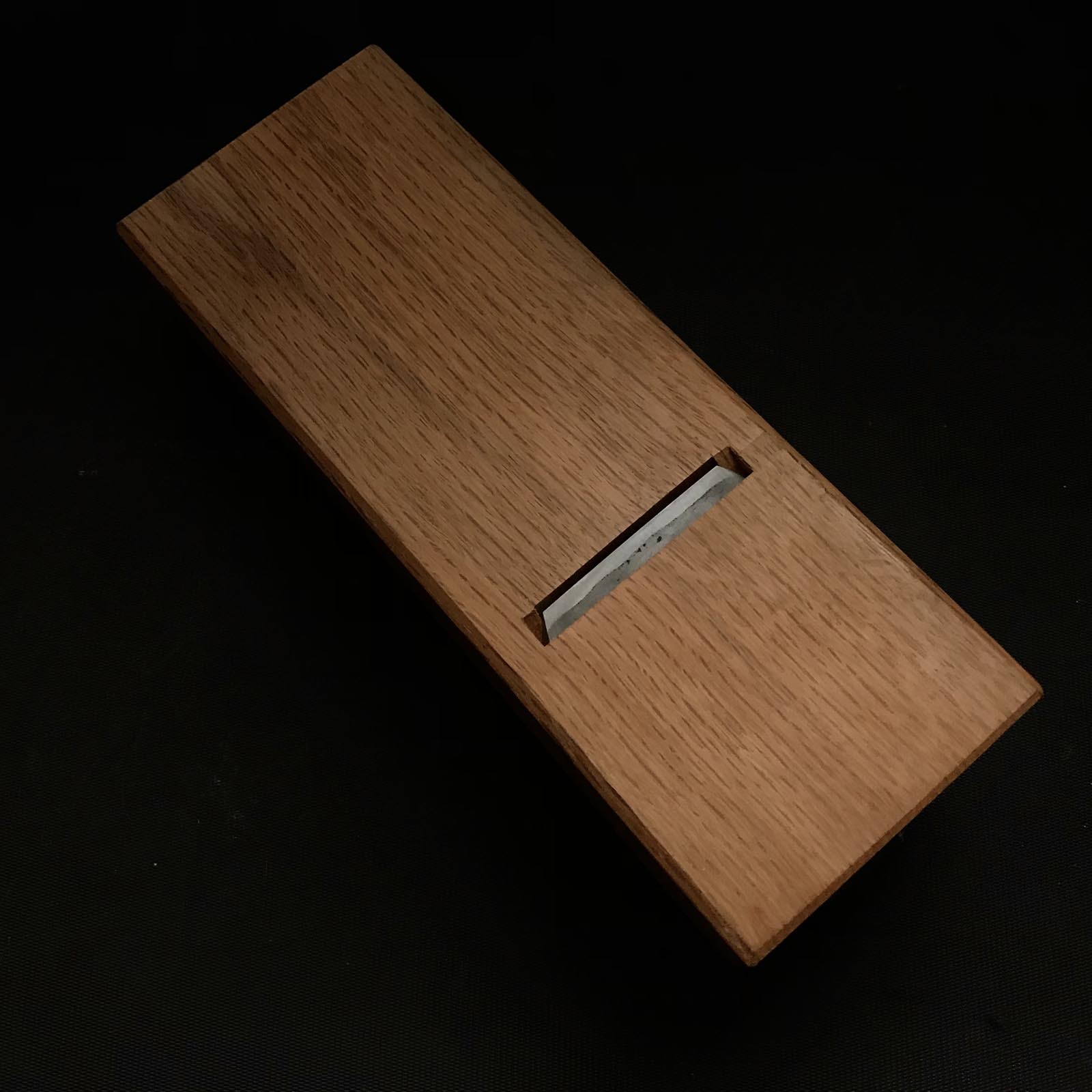 Hidari Hisasaku 2rd Small flat Plane (Kanna) Sharpened 二代目左久作 小鉋 極上赤樫台 45mm 本研ぎ入