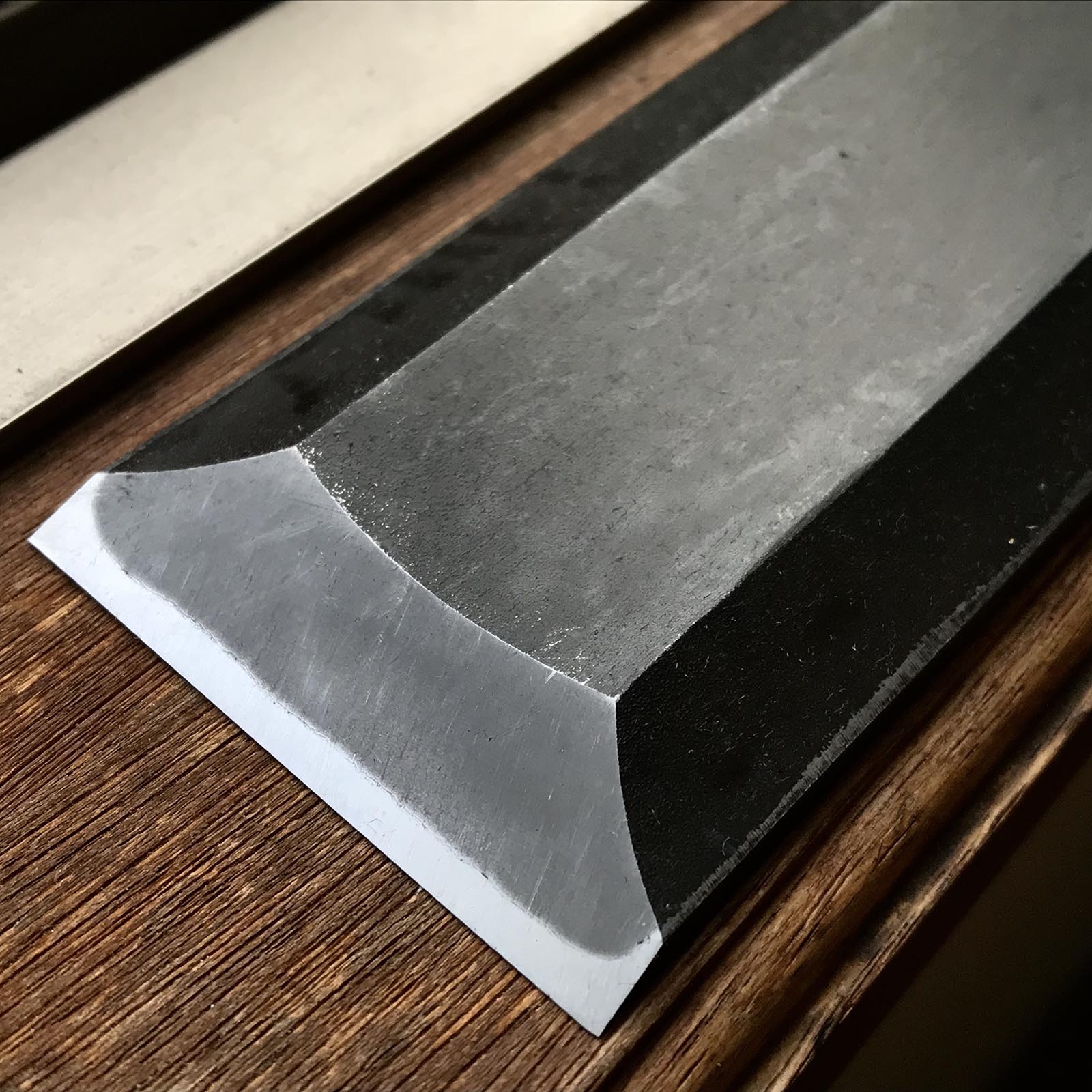 Old stock Koshihide Slick Chisels set with white steel 掘出し物 越秀 本突き組鑿 48,24mm Ootsuki-nomi, Hontsuki-Nomi