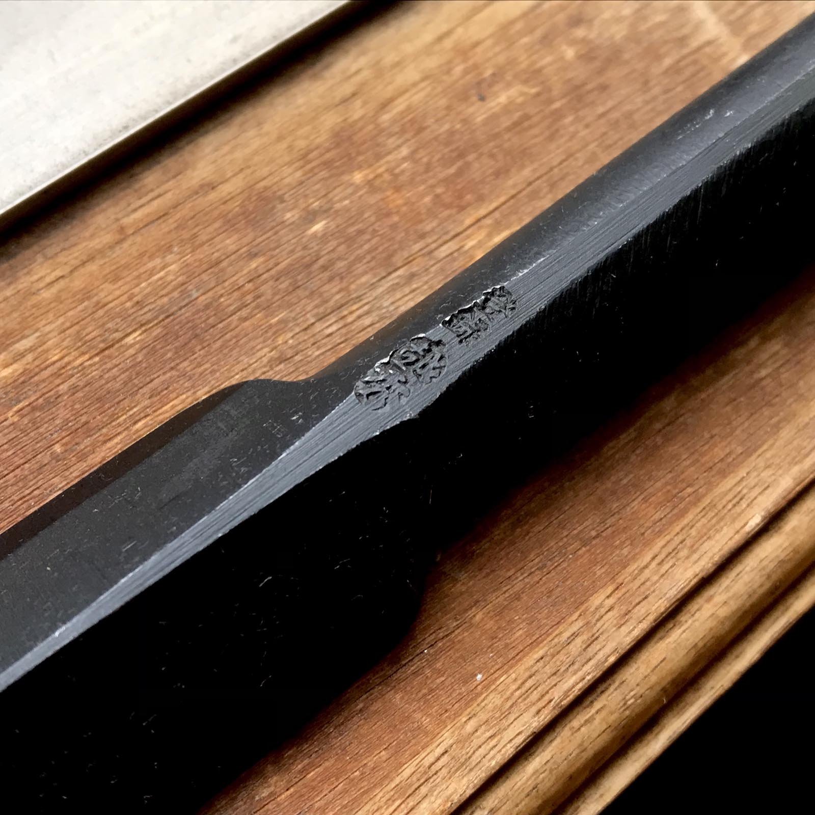 Old stock Koshihide Slick Chisels set with white steel 掘出し物 越秀 本突き組鑿 48,24mm Ootsuki-nomi, Hontsuki-Nomi