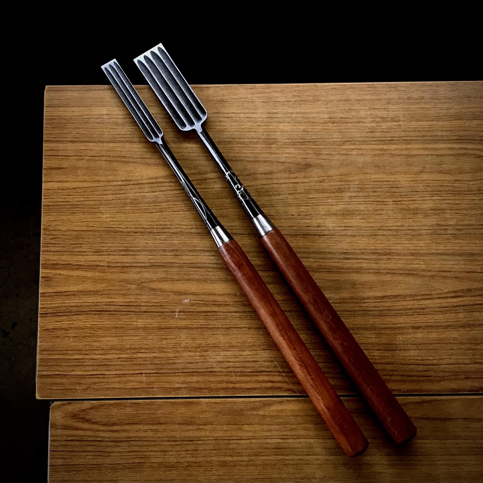 旧在庫 兼光 特製 打鑿セット 掘り出し物 兼光特製 龍虎彫 本突き組鑿 54,24mm 大月のみ、本月のみ #2