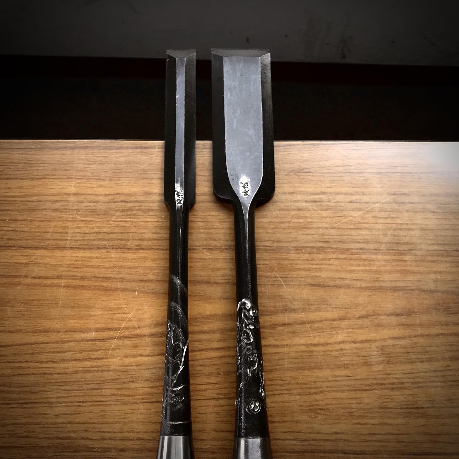 旧在庫 兼光 特製 打鑿セット 掘り出し物 兼光特製 龍虎彫 本突き組鑿 54,24mm 大月のみ、本月のみ #2