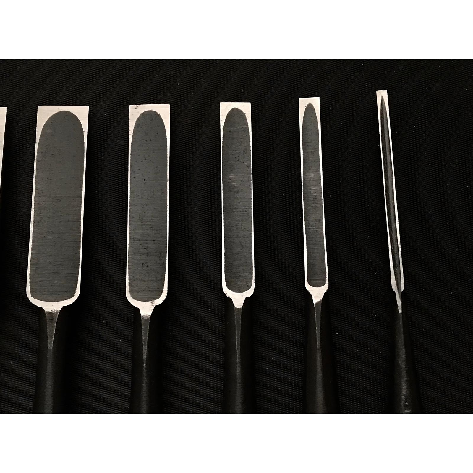 Old stock Hidari-Osahiro (Nagahiro) Kakuuchi Bench chisels set 掘出し物 左長弘 角打追入組鑿 10本組 紫檀柄 Oirenomi