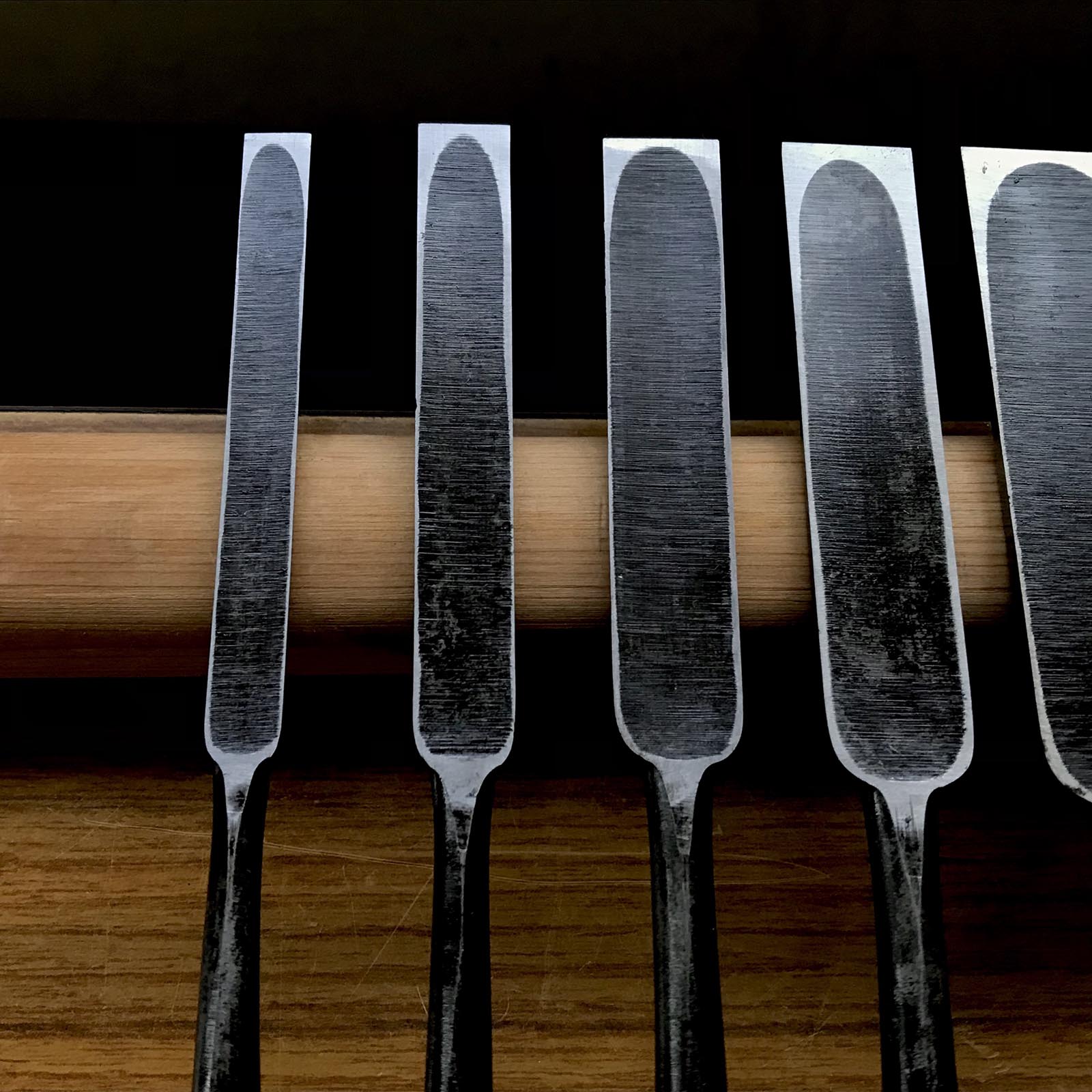 Old stock Hidemasa Paring chisels set 掘出し物 秀正 紫檀柄 薄鑿6本組 Usunomi