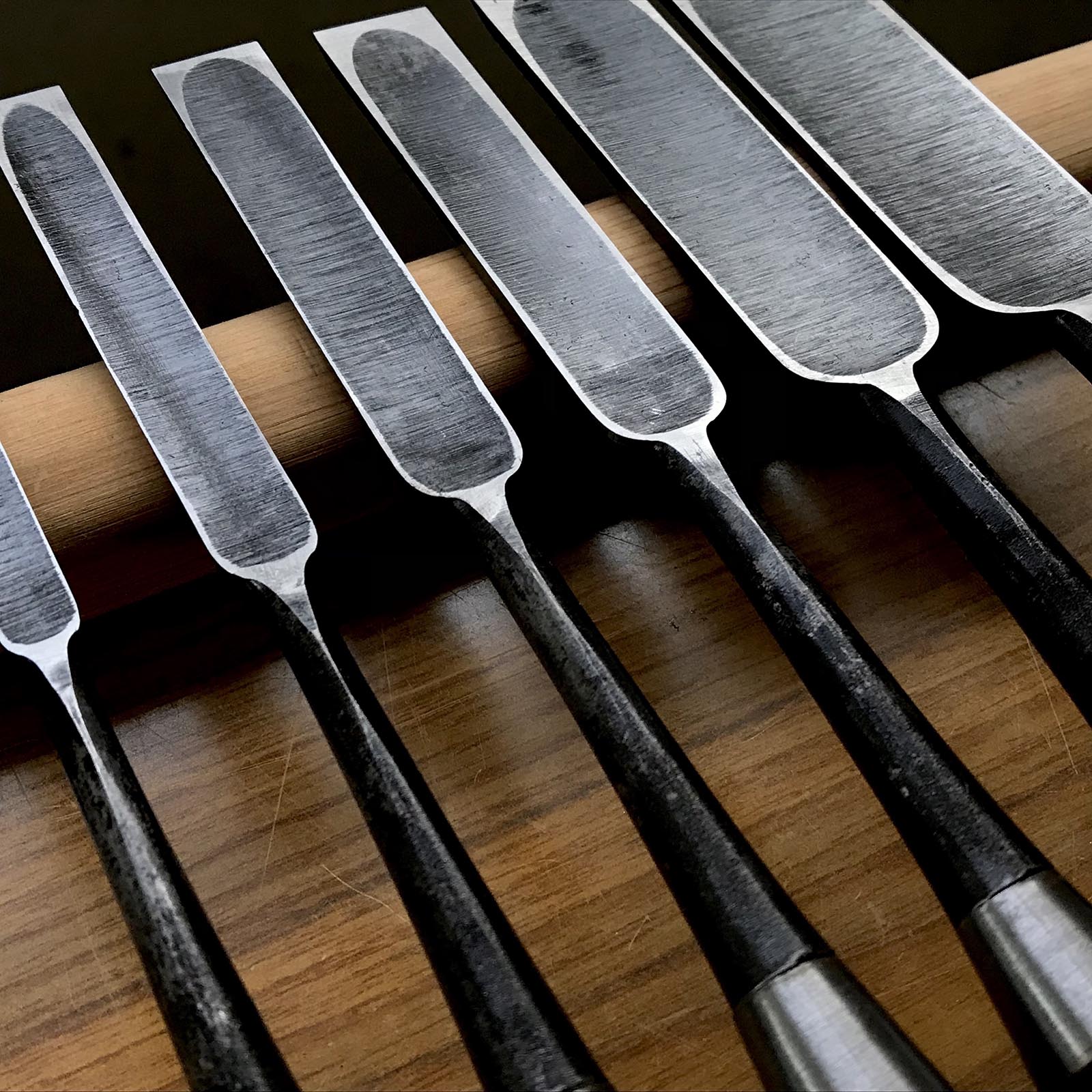 Old stock Hidemasa Paring chisels set 掘出し物 秀正 紫檀柄 薄鑿6本組 Usunomi