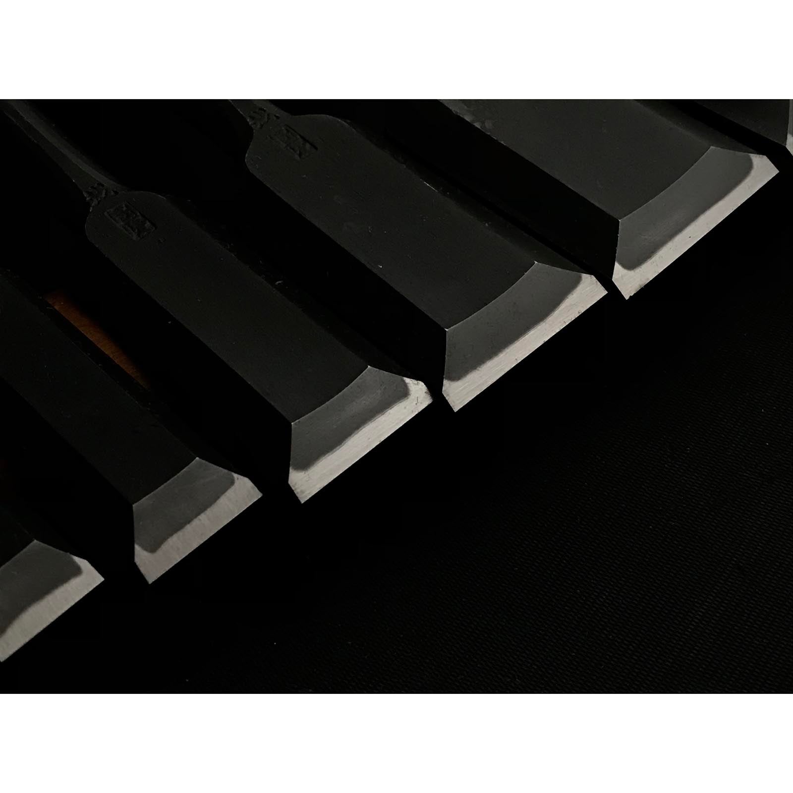 Old stock Kunikei Bench chisels set by Ikeda Yoshiro 掘出し物 池田慶郎氏 三代目国慶作 追入組鑿 Oirenomi